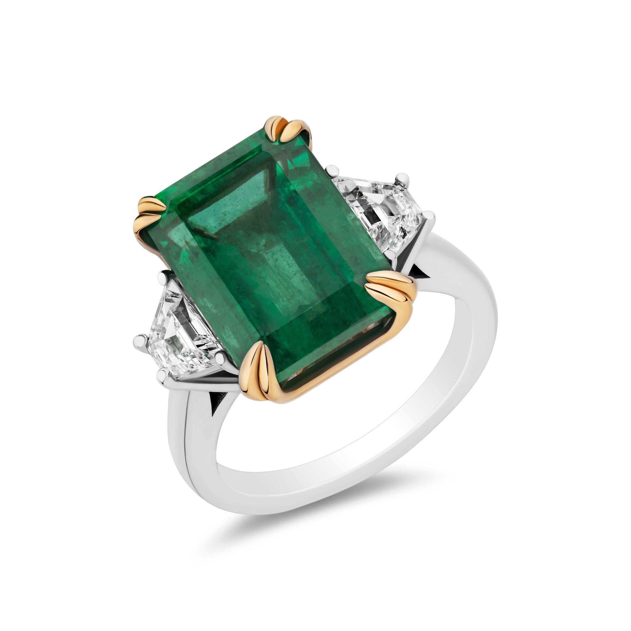 Contemporary 8.08 Carat Natural Green Emerald Tapered Baguette Diamond Ring For Sale