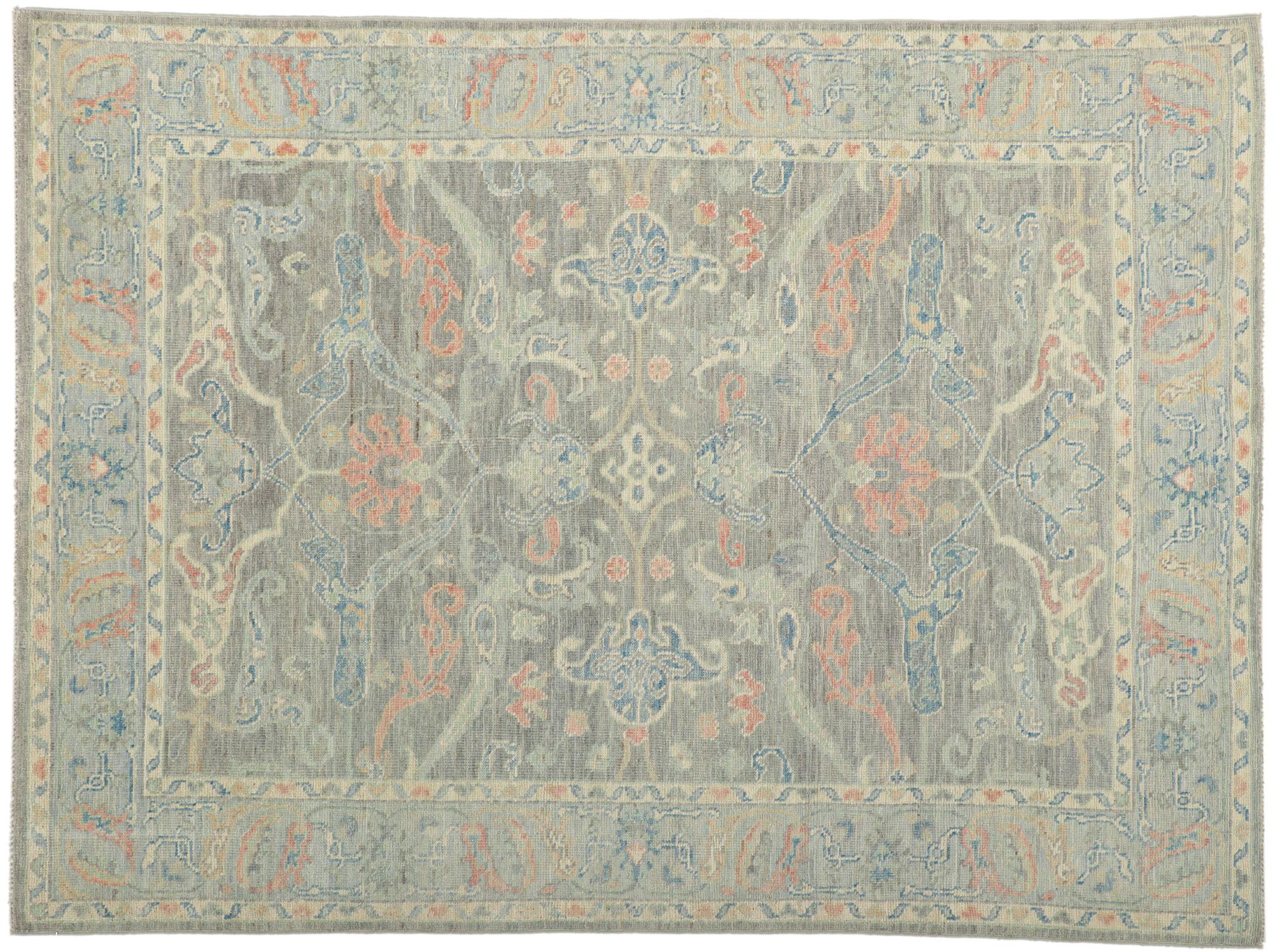 Oushak-Teppich im modernen Stil mit weichen Farben im Angebot 1
