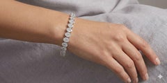 Bracciale tennis in oro bianco 18 carati con diamanti ovali da 8,09 carati, design moderno