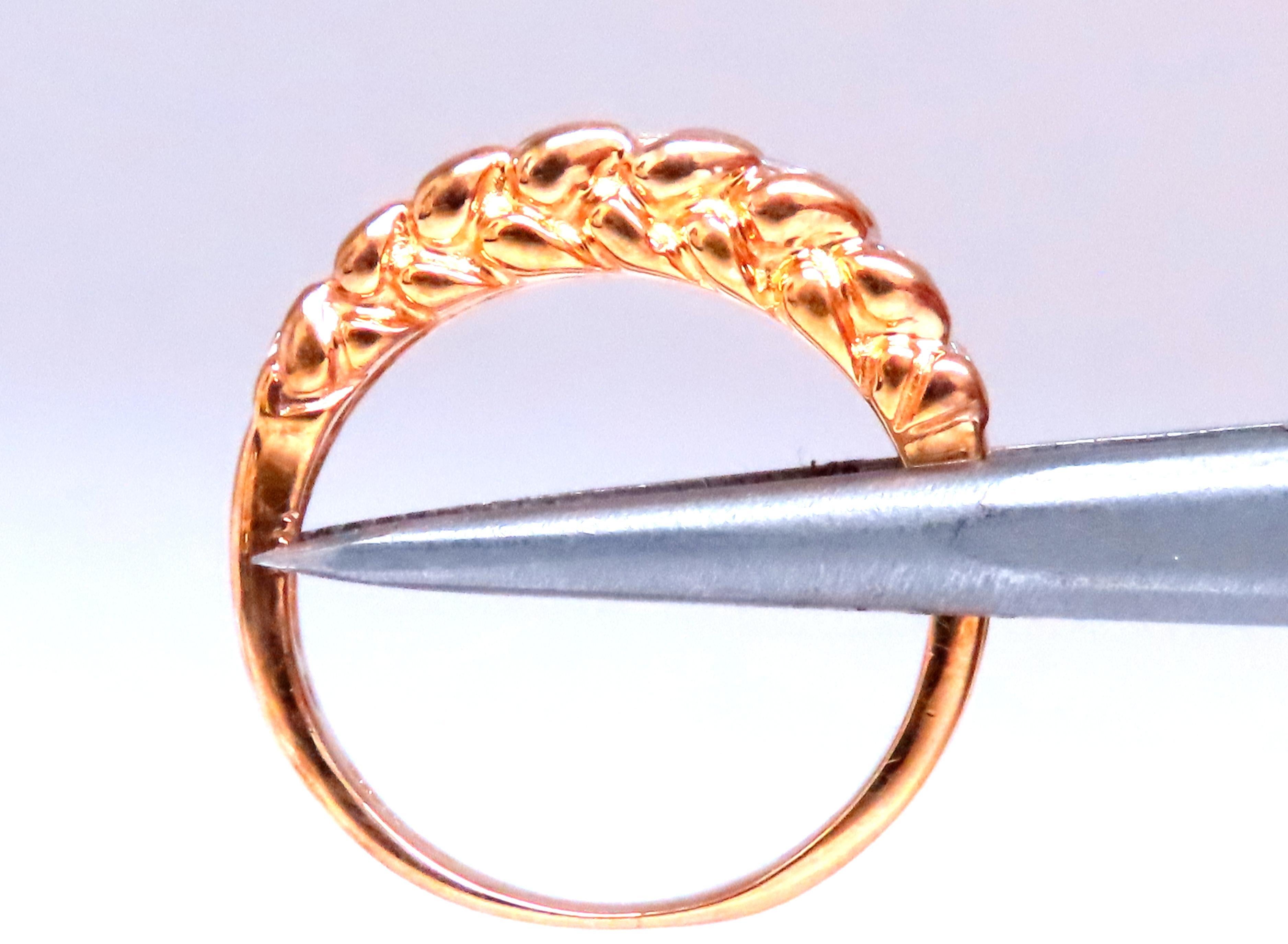 .80ct Natural Round Diamonds Band Ring
H-color Si-1 Clarity.
14kt. yellow gold.
4 grams
6mm wide ring
4mm depth
Size 5
