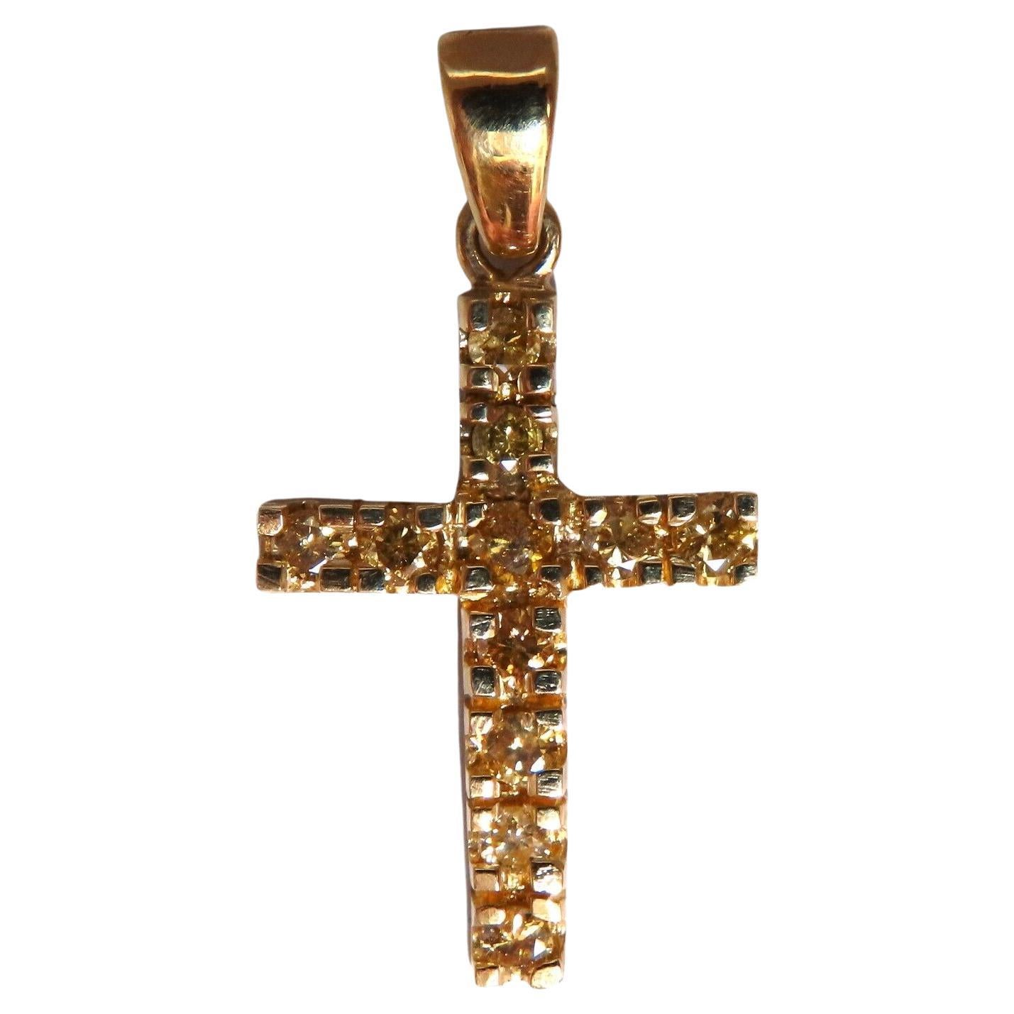 Pendentif croix en or 14 carats avec diamants jaunes fantaisie naturels de 0,80 carat