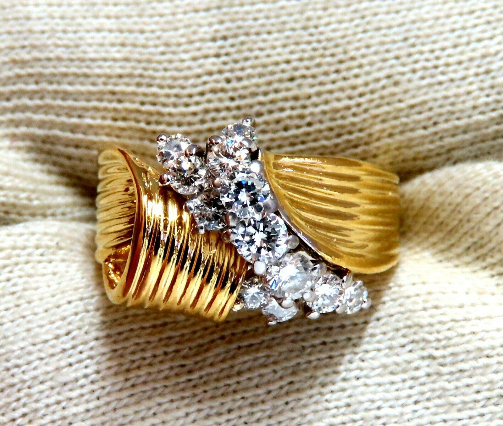 Women's or Men's .80 Carat Natural Round Diamonds Regency Knot Ring 18 Karat For Sale