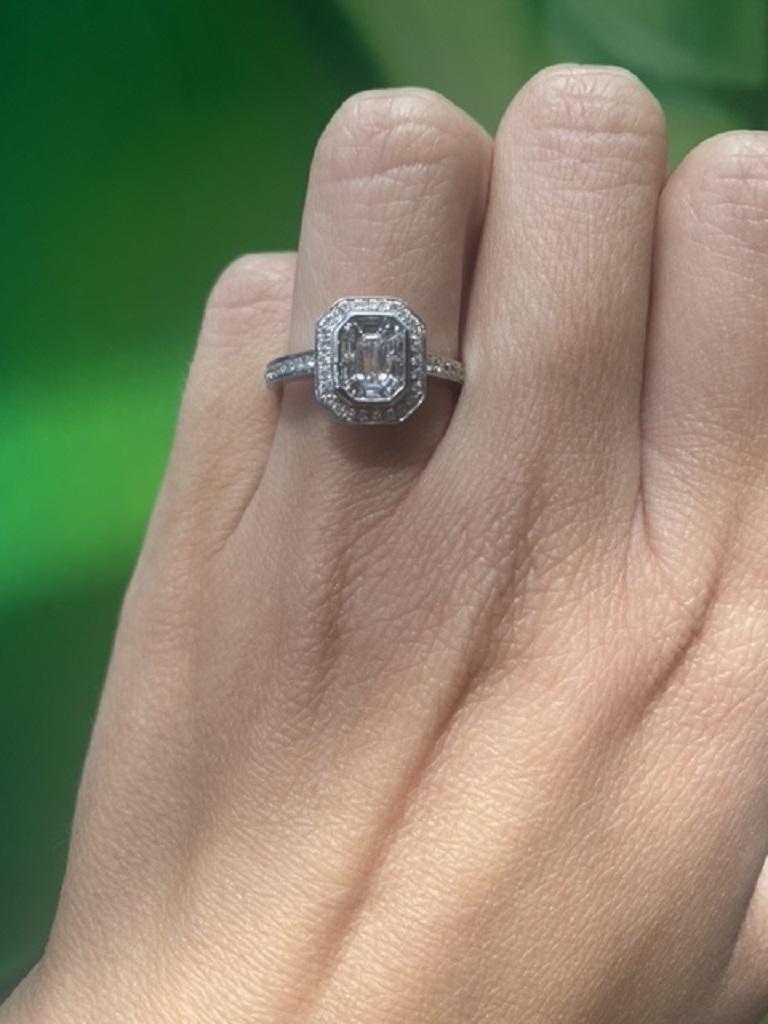 .80ctw Baguette & Round Diamond Engagement Ring 18kt White Gold  In New Condition In Houston, TX