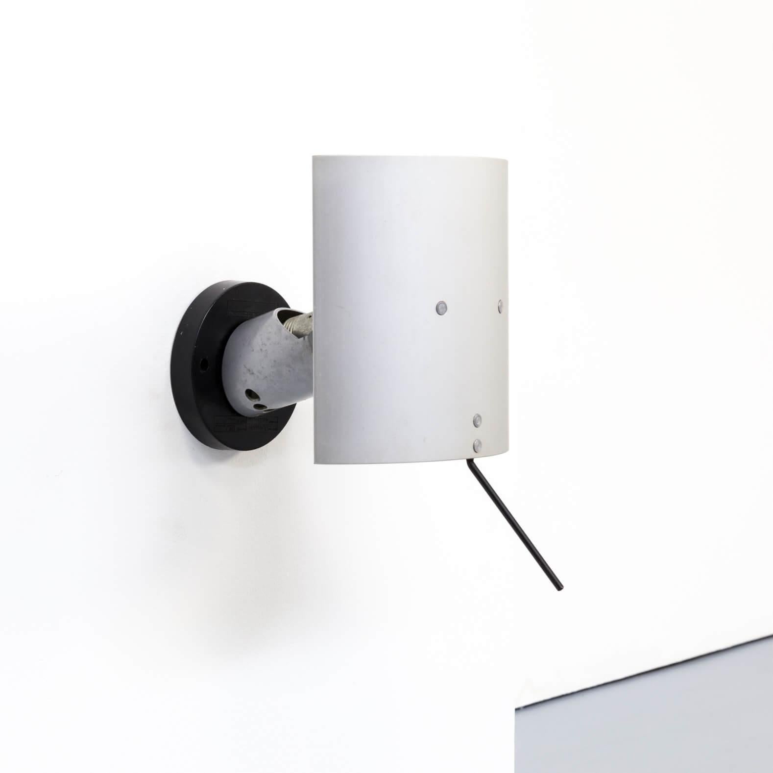 Aluminum 1980s Antonio Citterio ‘Enea’ Wall Lamp for Artemide For Sale
