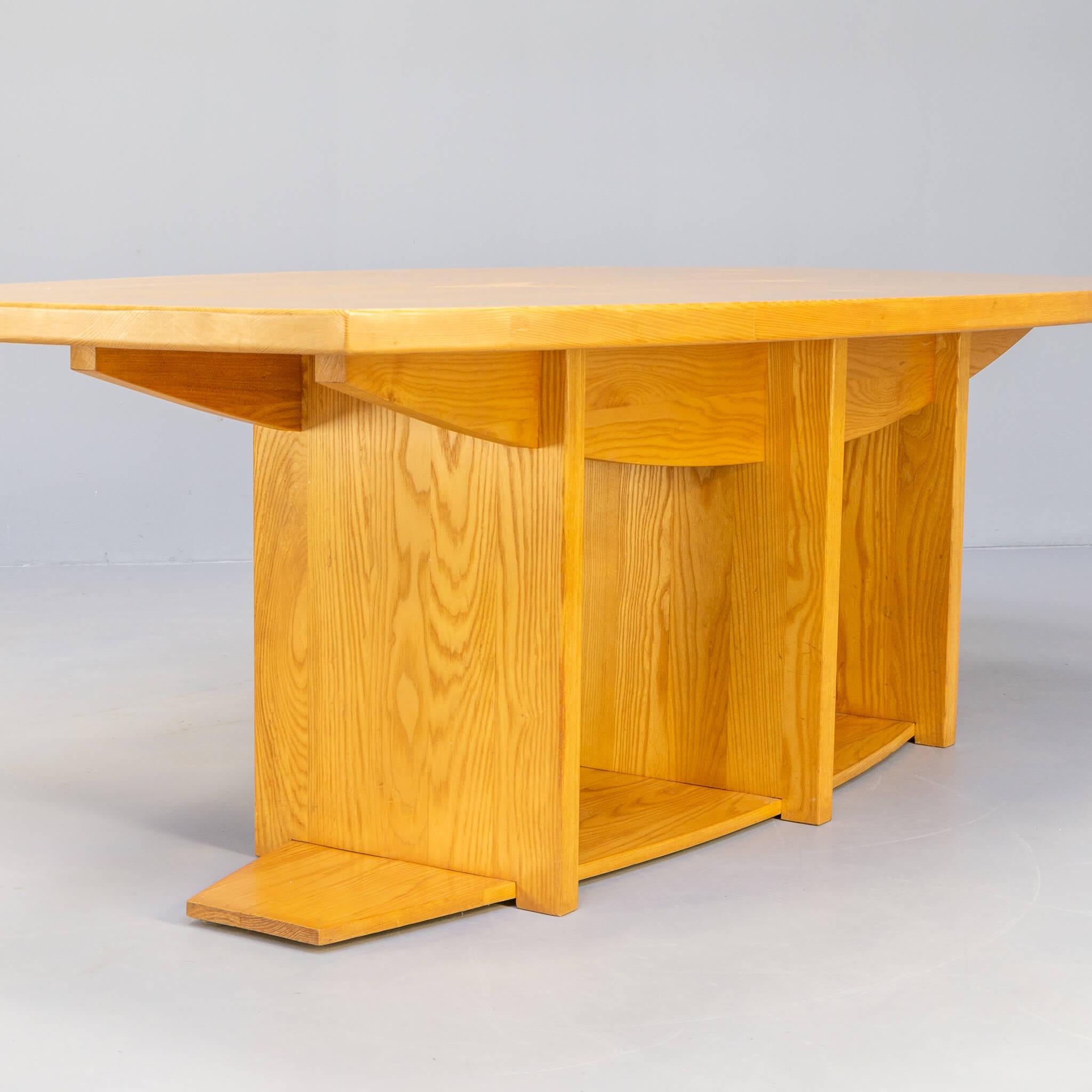 Post-Modern 80s architectural oval dining table