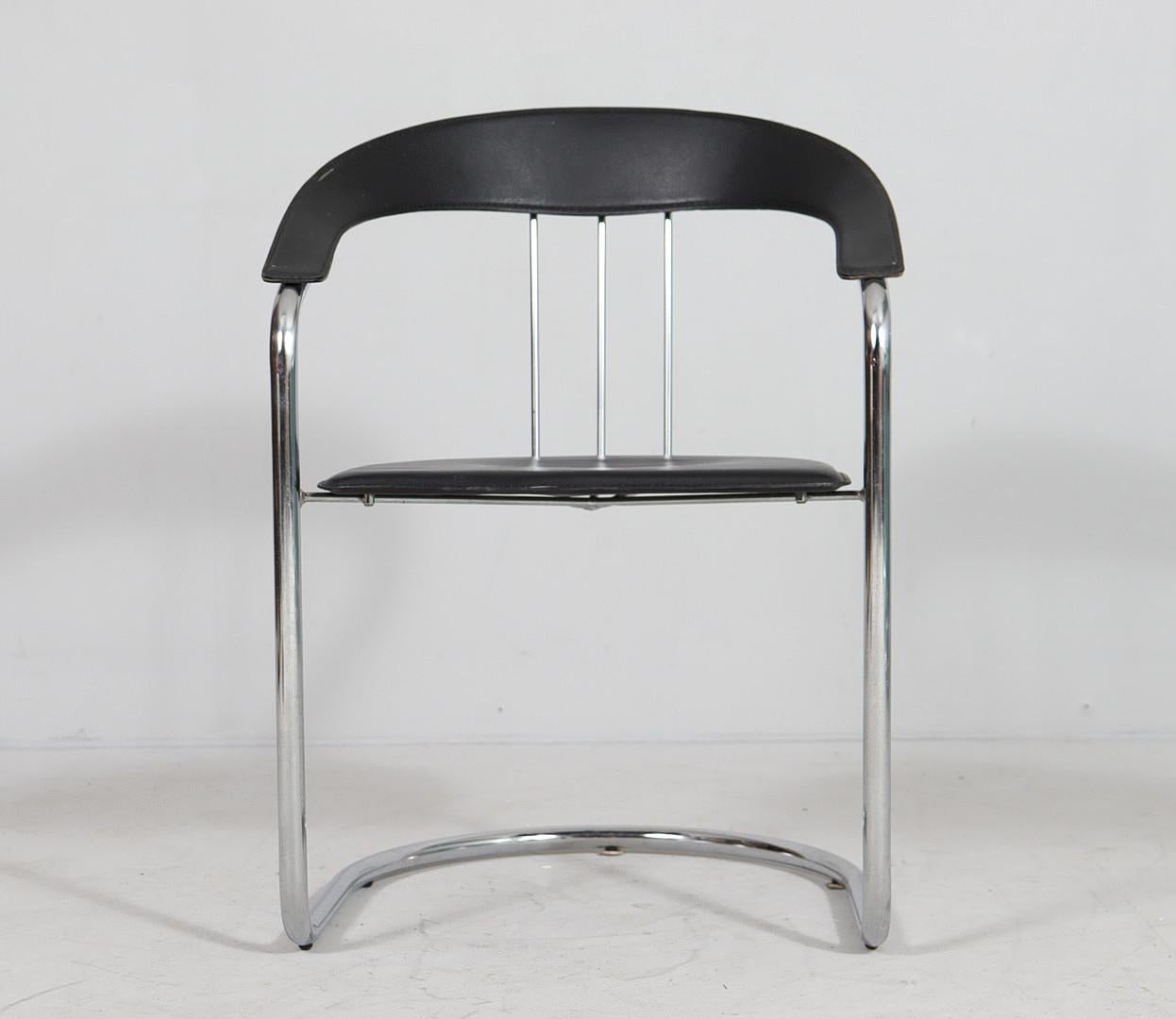 80s Arrben ''Canasta'' Chair in Chrome Steel and Leather In Good Condition For Sale In Madrid, ES