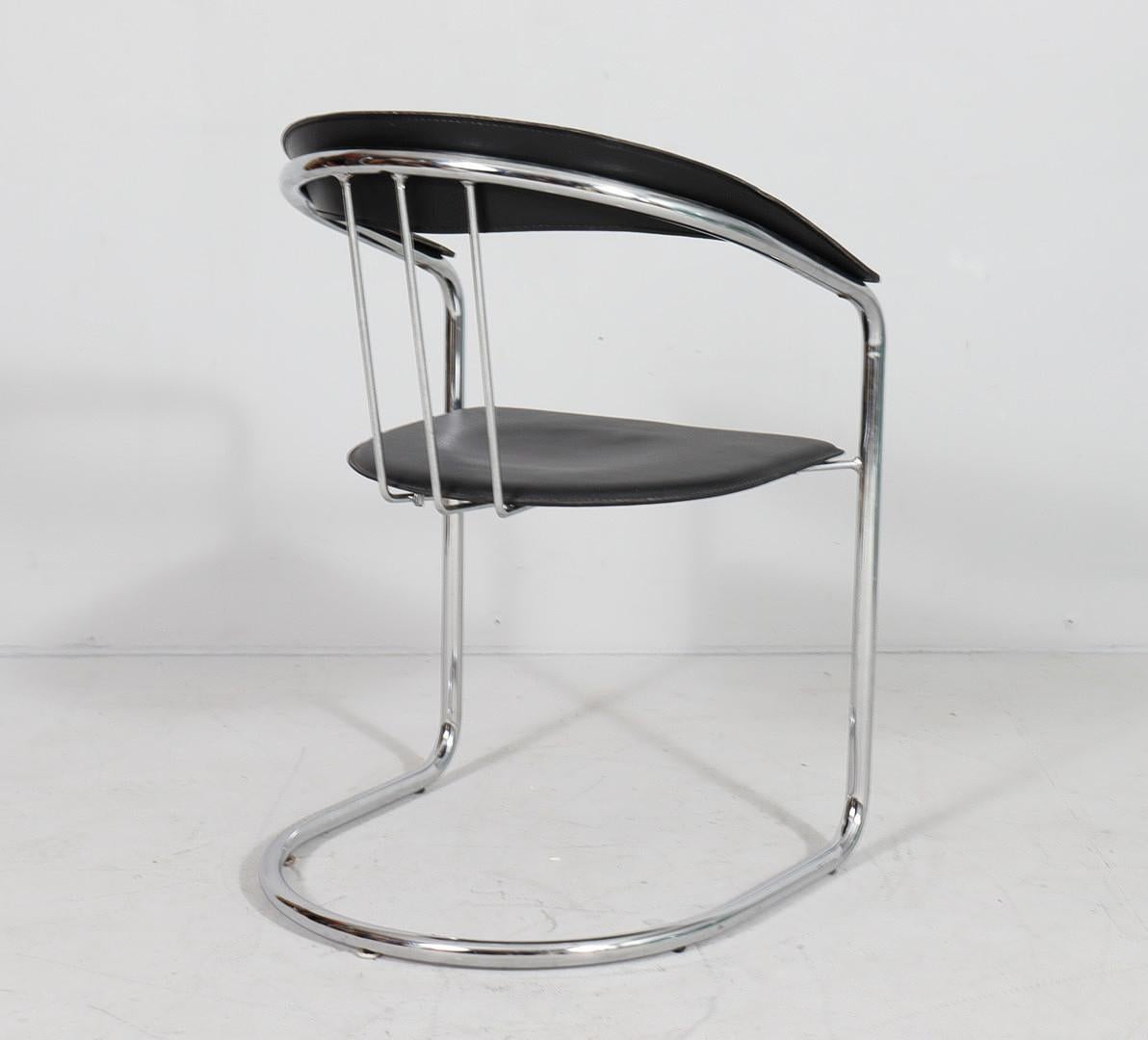Late 20th Century 80s Arrben ''Canasta'' Chair in Chrome Steel and Leather For Sale