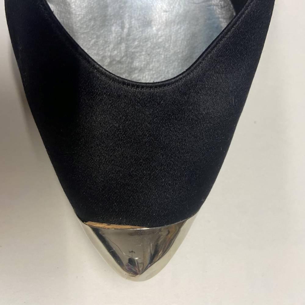 80s Black silk Thierry Mugler Vintage pumps with contrasting details In Good Condition For Sale In Lugo (RA), IT