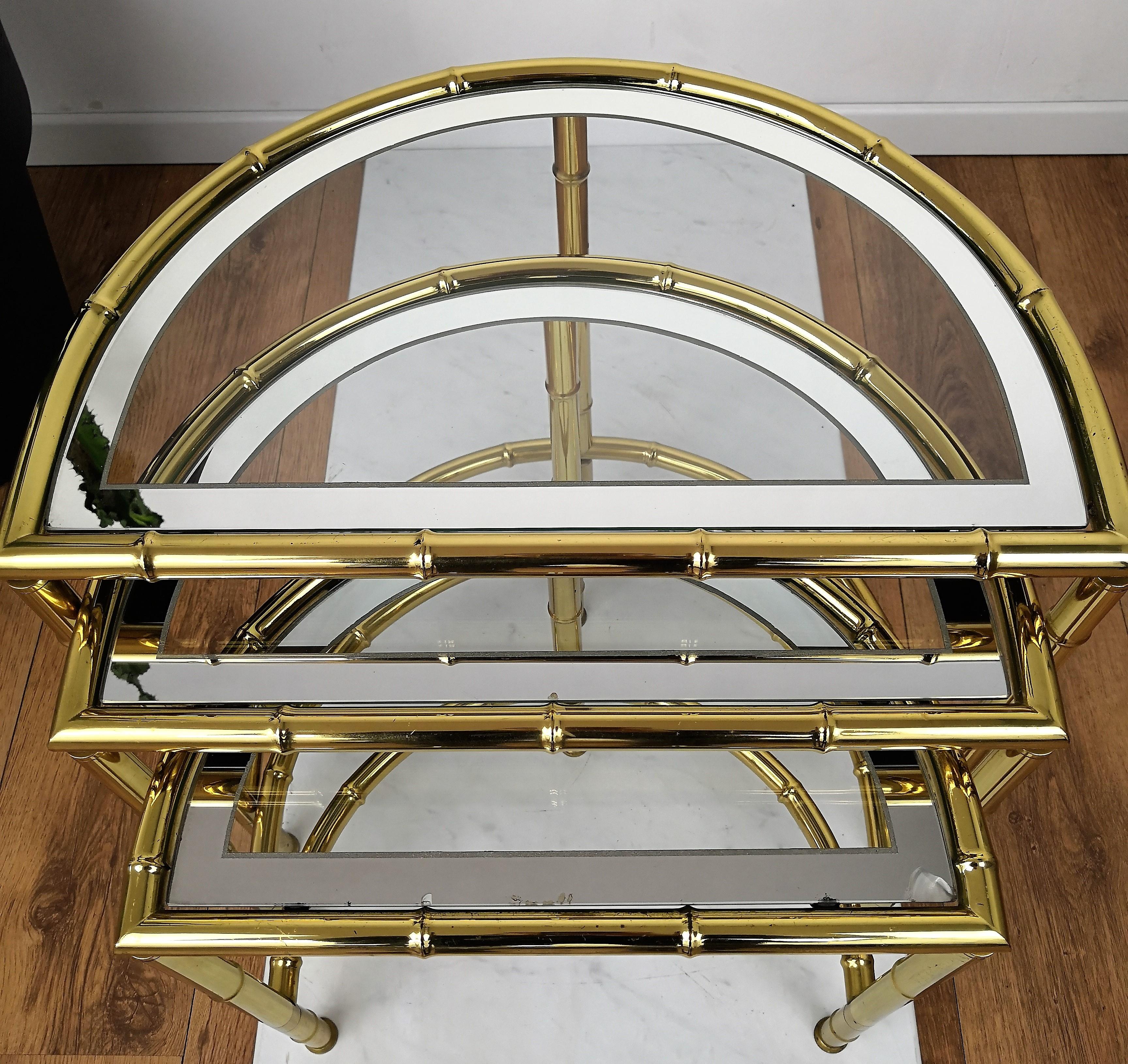 Brass and Mirror Glass Bamboo Hollywood Regency Nesting Round Coffee Tables In Good Condition In Carimate, Como