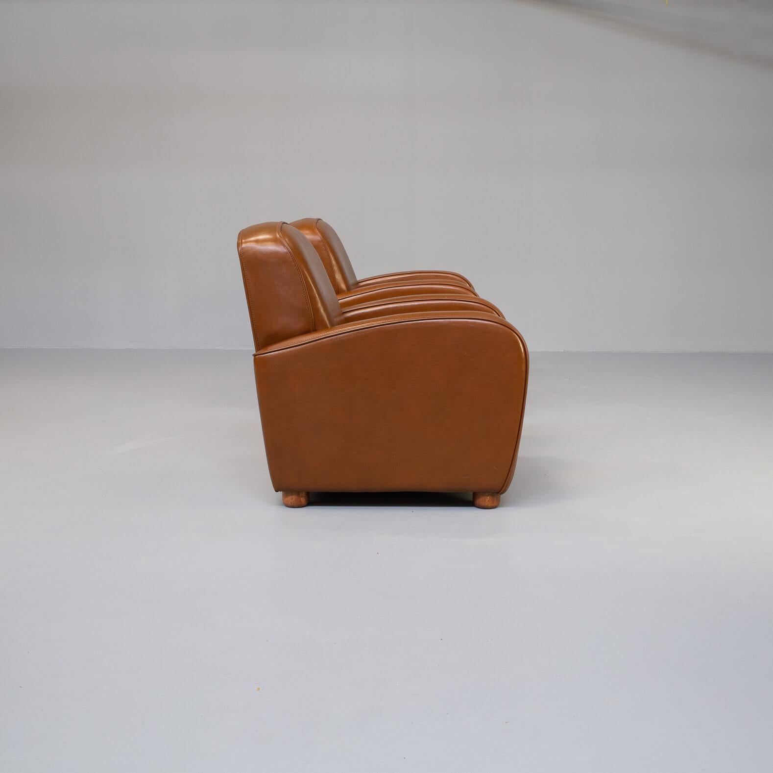 80s Cognac Leather Club Fauteuils for Idp Italia Set / 2 In Good Condition For Sale In Amstelveen, Noord