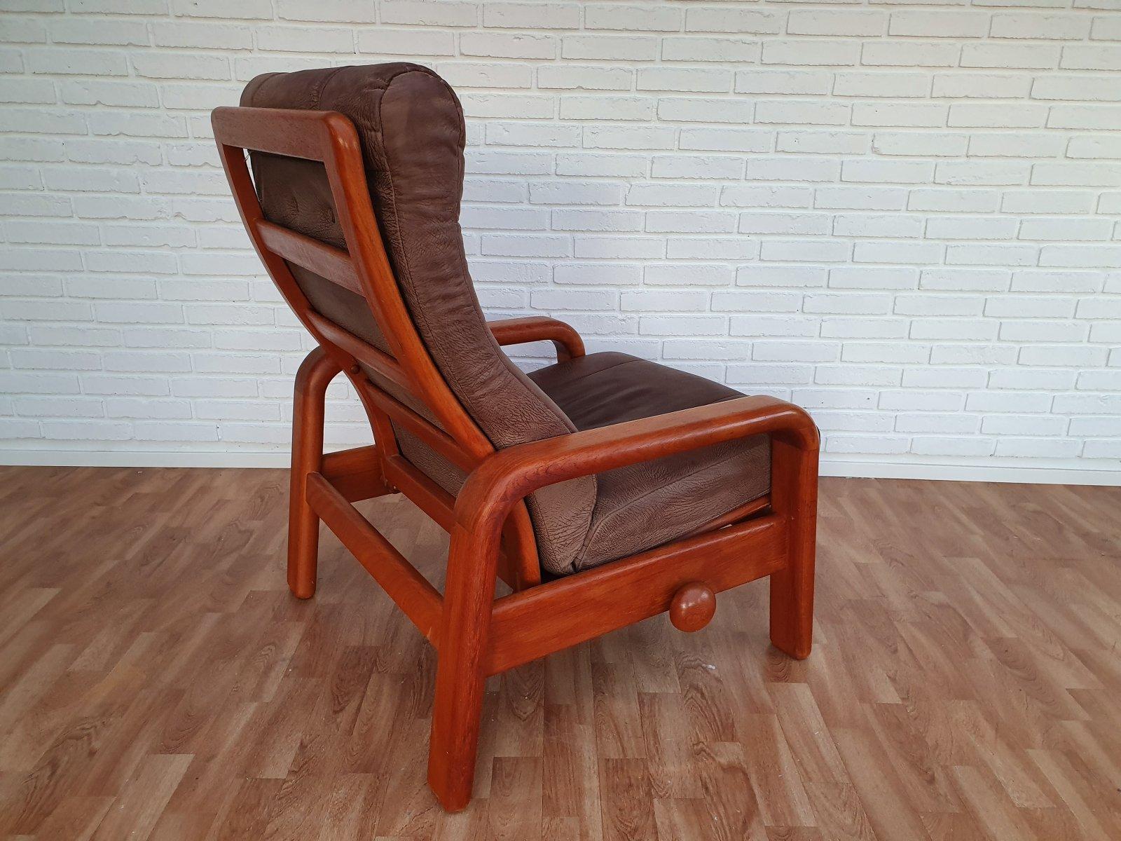 80s, Danish Adjustable Lounge Chair, Hs Design, Nubuck Leather, Solid Teak Wood For Sale 2