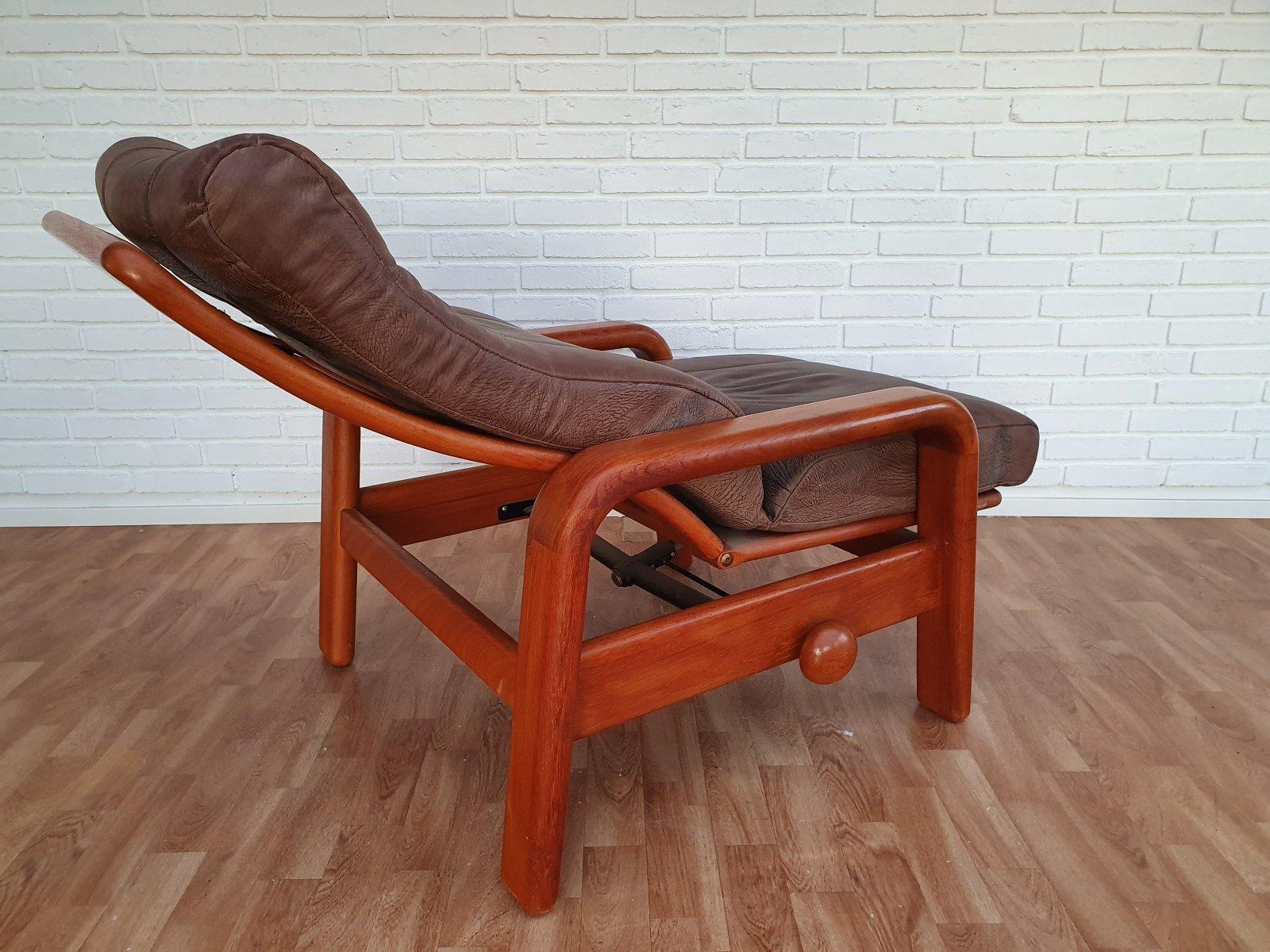 80s, Danish Adjustable Lounge Chair, Hs Design, Nubuck Leather, Solid Teak Wood For Sale 3