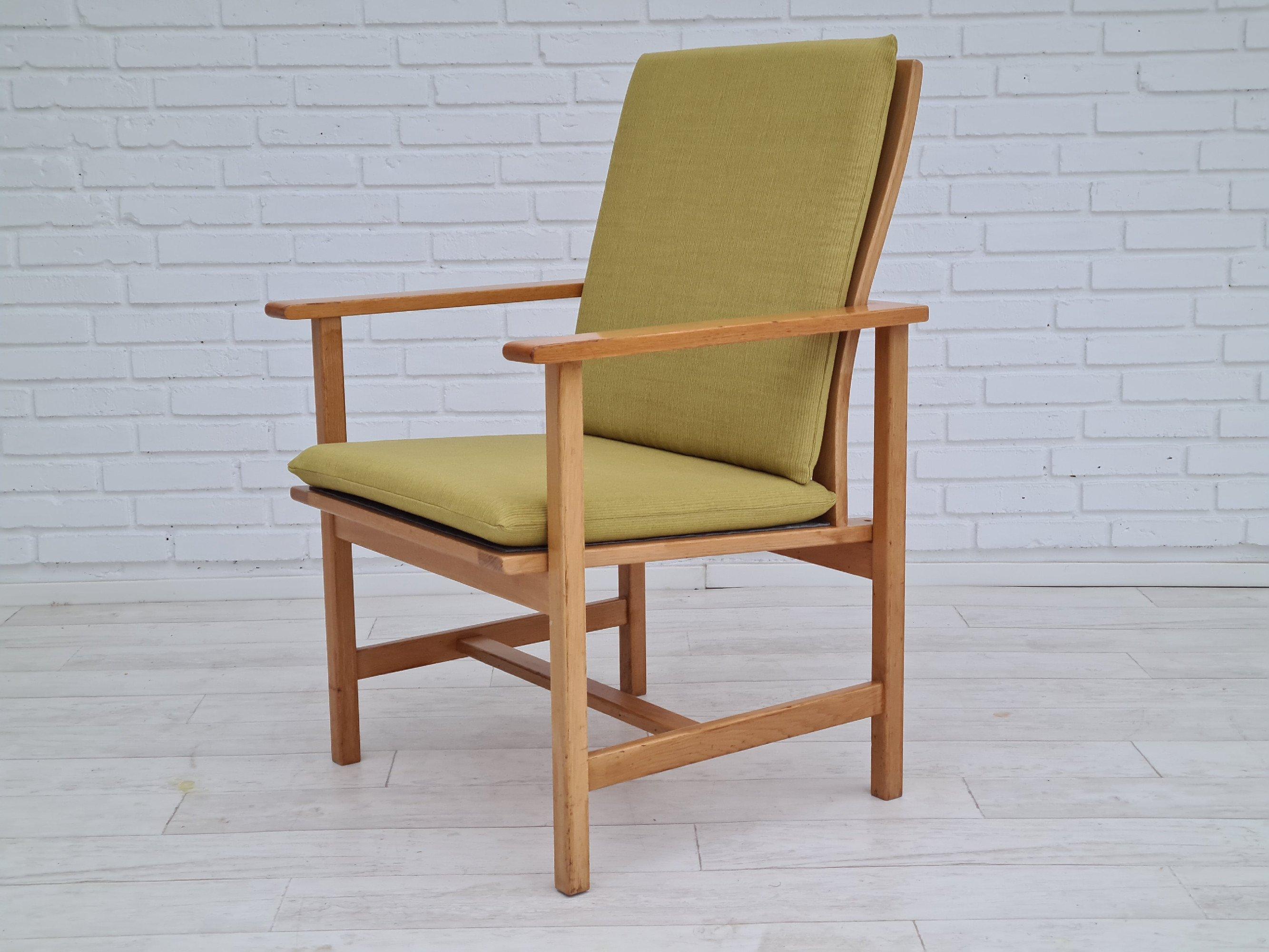 80s, Danish design by Børge Mogensen, completely reupholstered armchair In Good Condition For Sale In Tarm, 82