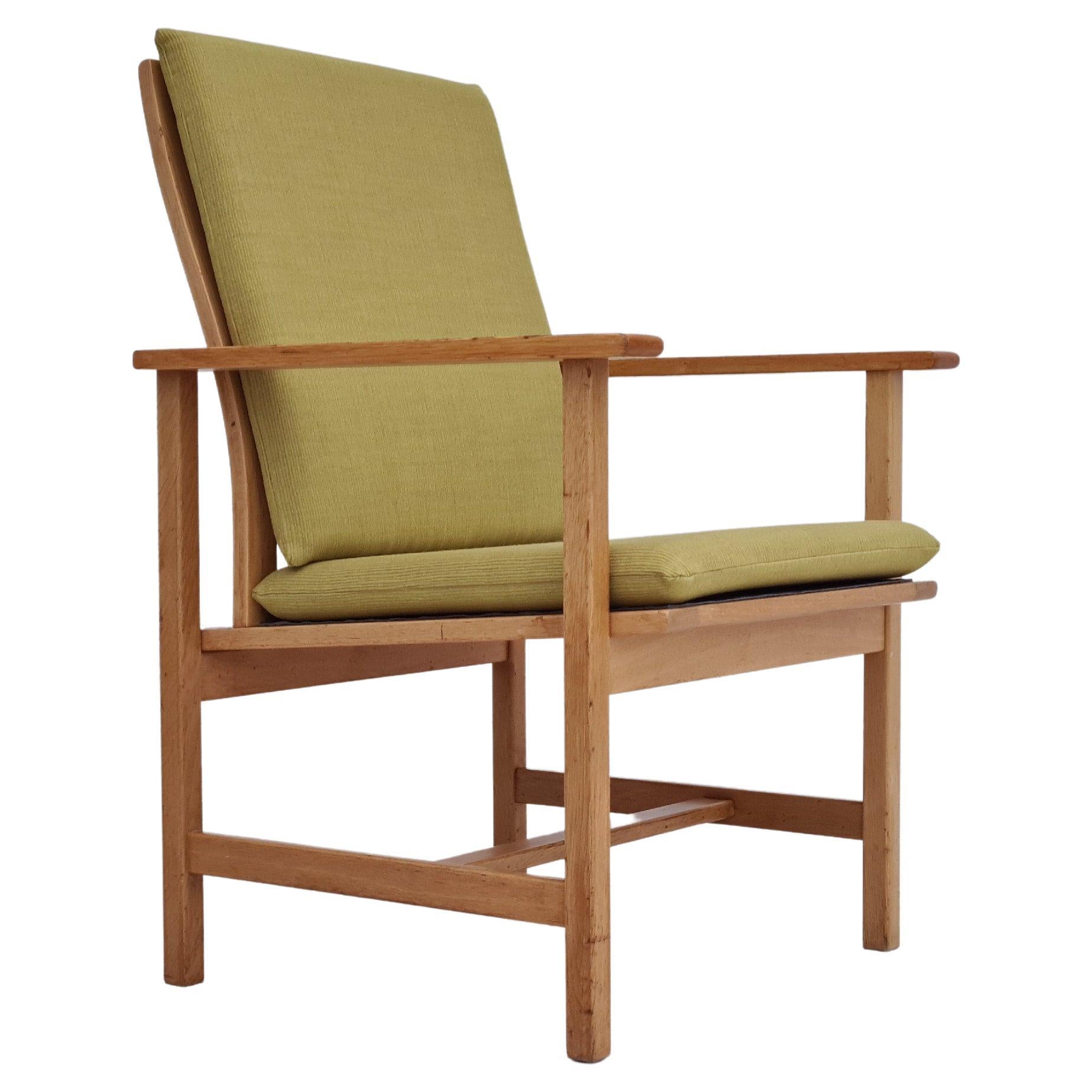 80s, Danish design by Børge Mogensen, completely reupholstered armchair For Sale
