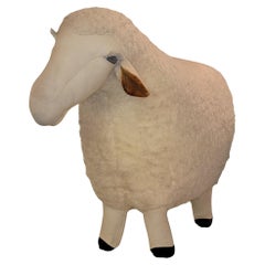 Tabouret décoratif en laine en forme de mouton des années 80