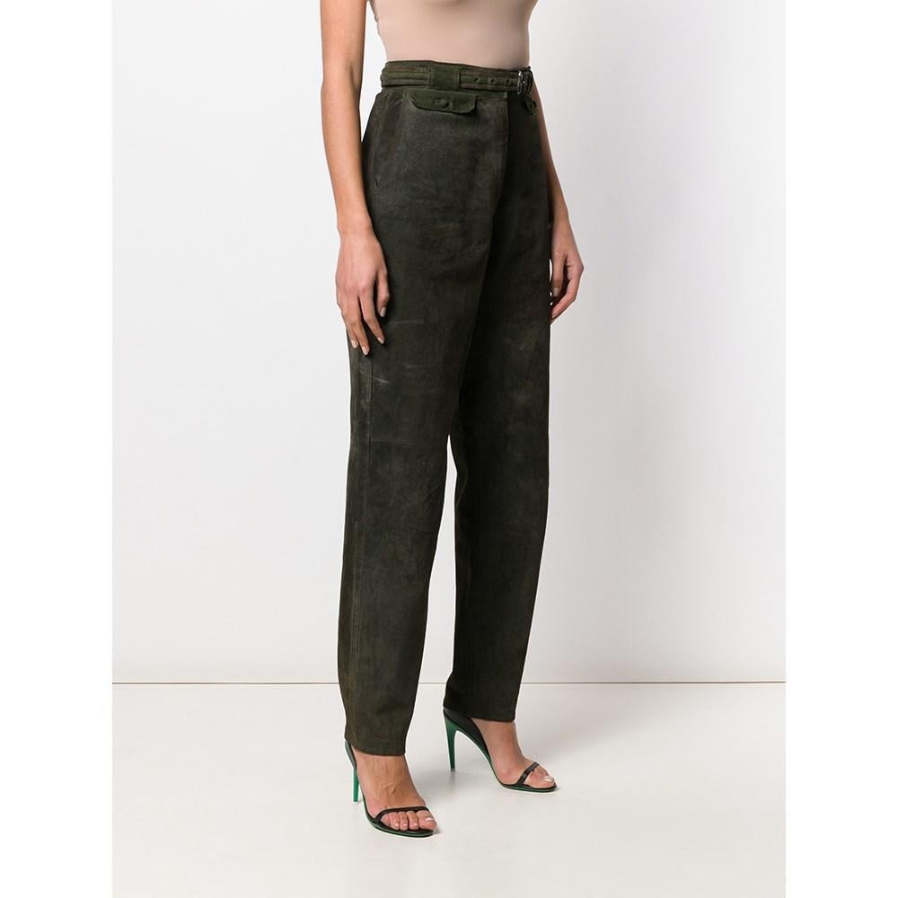 80er Gianni Versace Hose aus dunkelgrünem Wildleder (Schwarz)