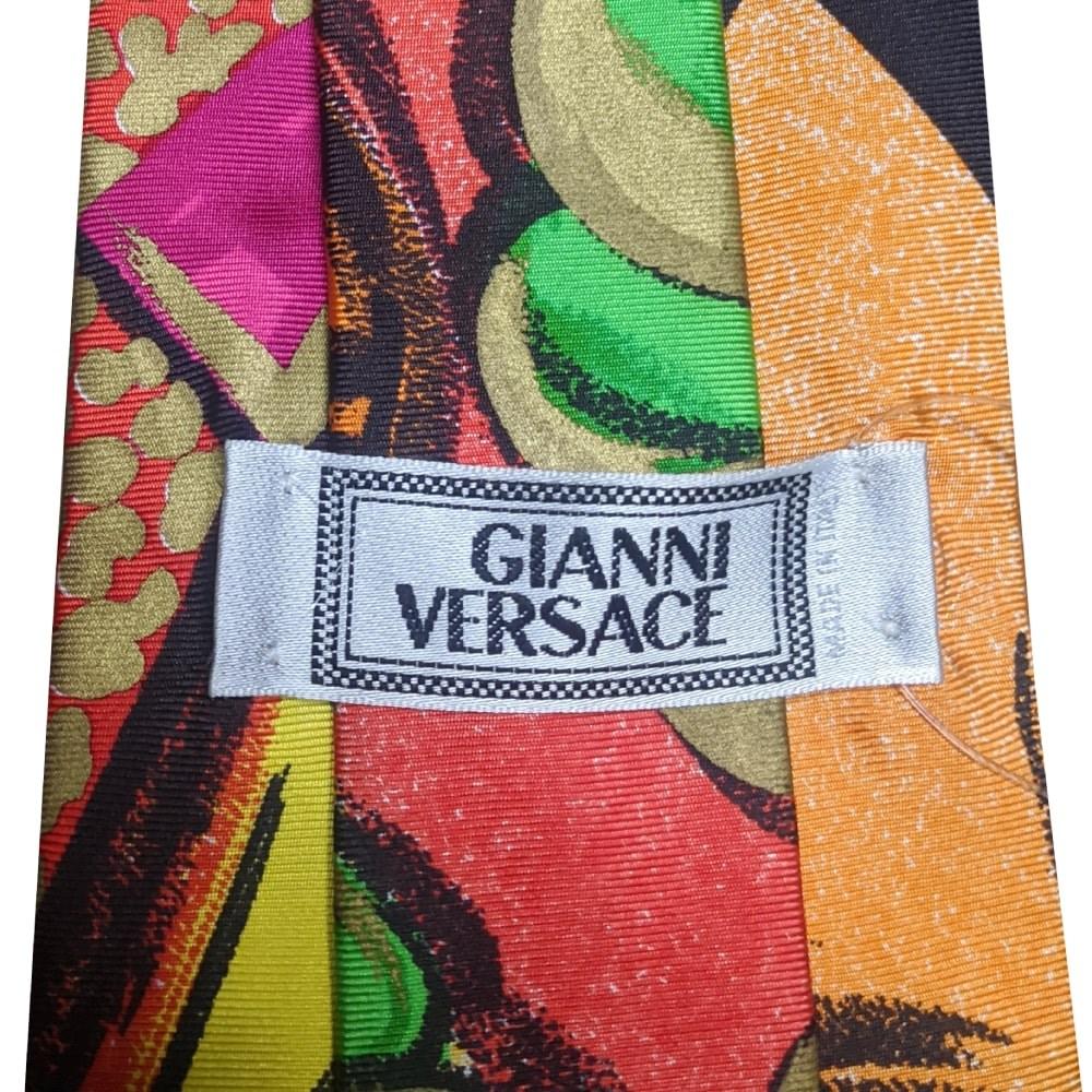 80s Gianni Versace Vintage multicolor silk tie In Excellent Condition For Sale In Lugo (RA), IT