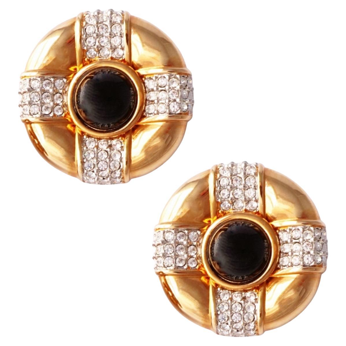 Orecchini a bottone con pavé di cristallo e doratura anni
80 con cabochon di vetro onice di Swarovski