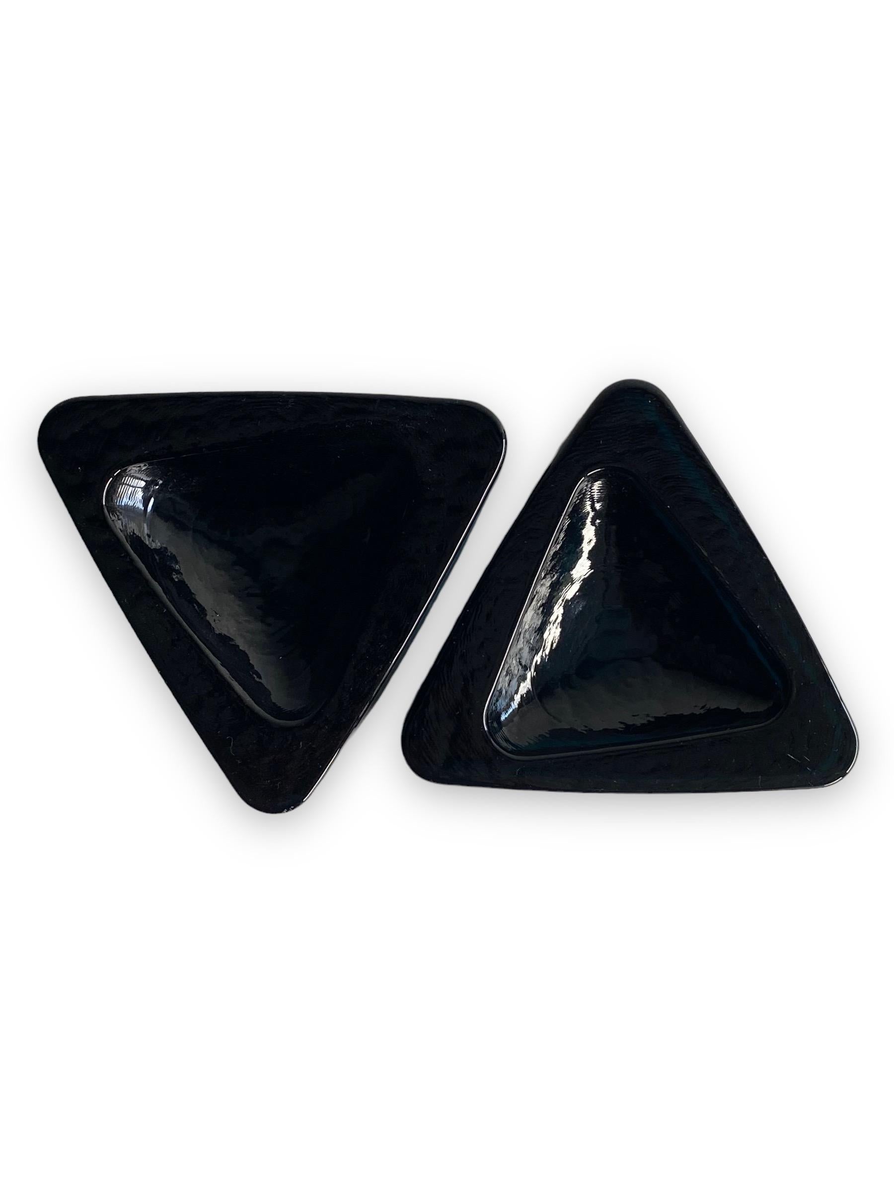 80's Heavy Glass Triangle Ashtrays Cobalt Blue For Sale 1