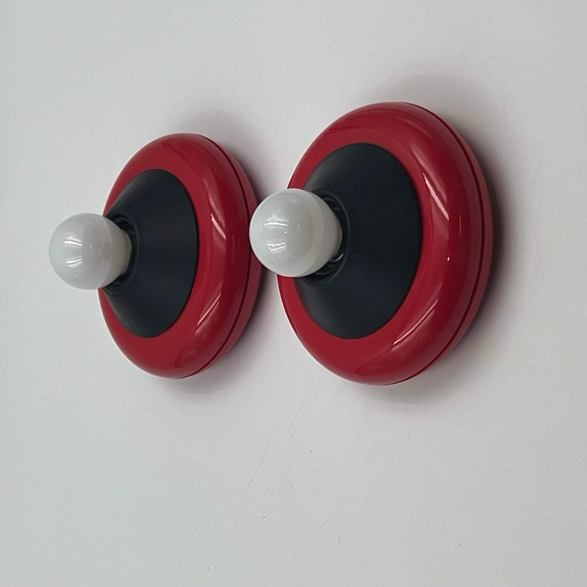 80s Italian Design Lamps by Luci Milano -'Flopi' Vibrant Red Flush Mount Lights In Excellent Condition For Sale In San Benedetto Del Tronto, IT