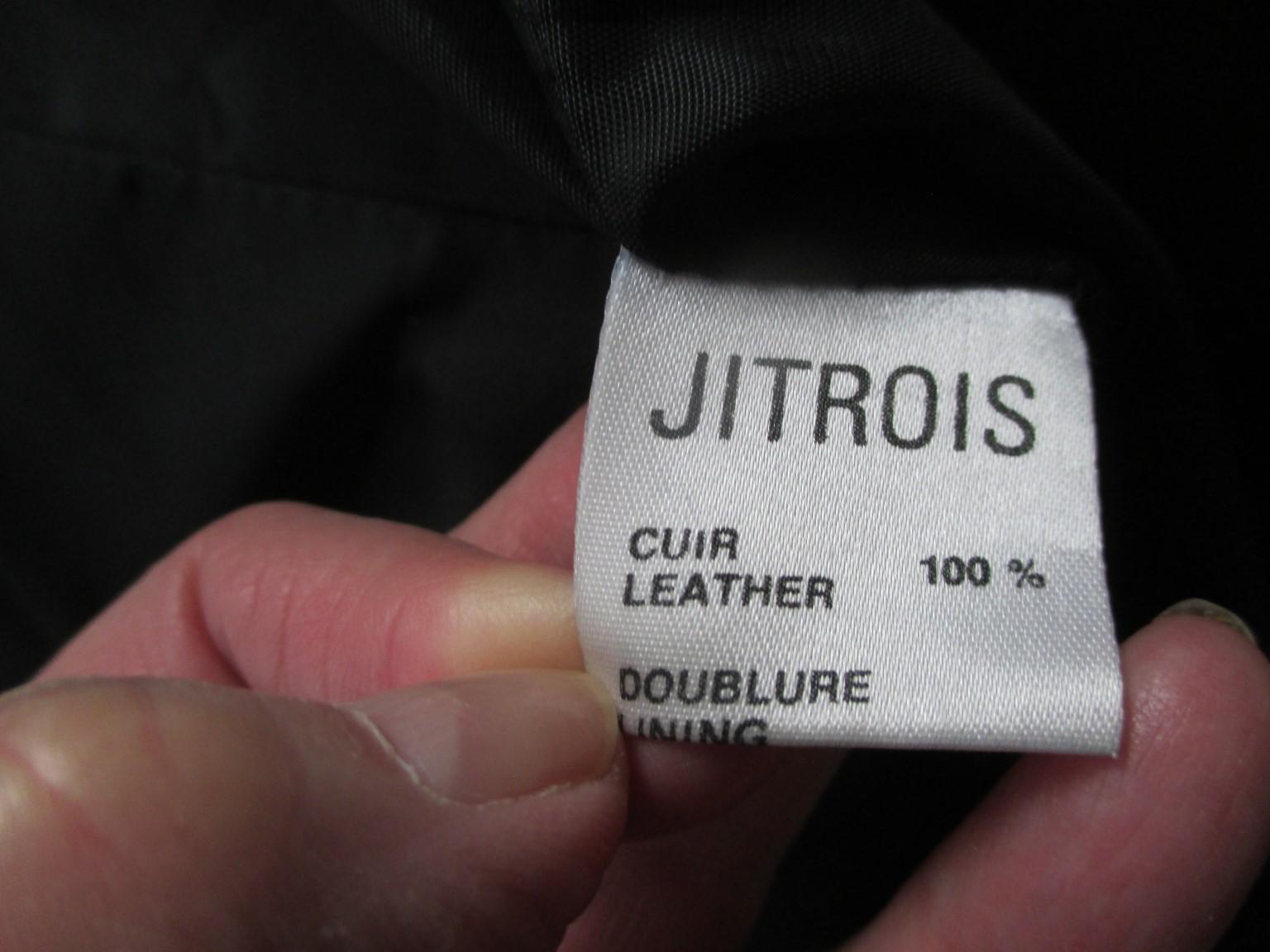 Jitrois - Veste en cuir bleu à plumes de paon, années 80 en vente 4