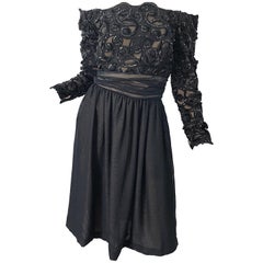 80s Kevan Hall Couture Talla 10 Vestido de cóctel vintage con hombros descubiertos y lentejuelas negras