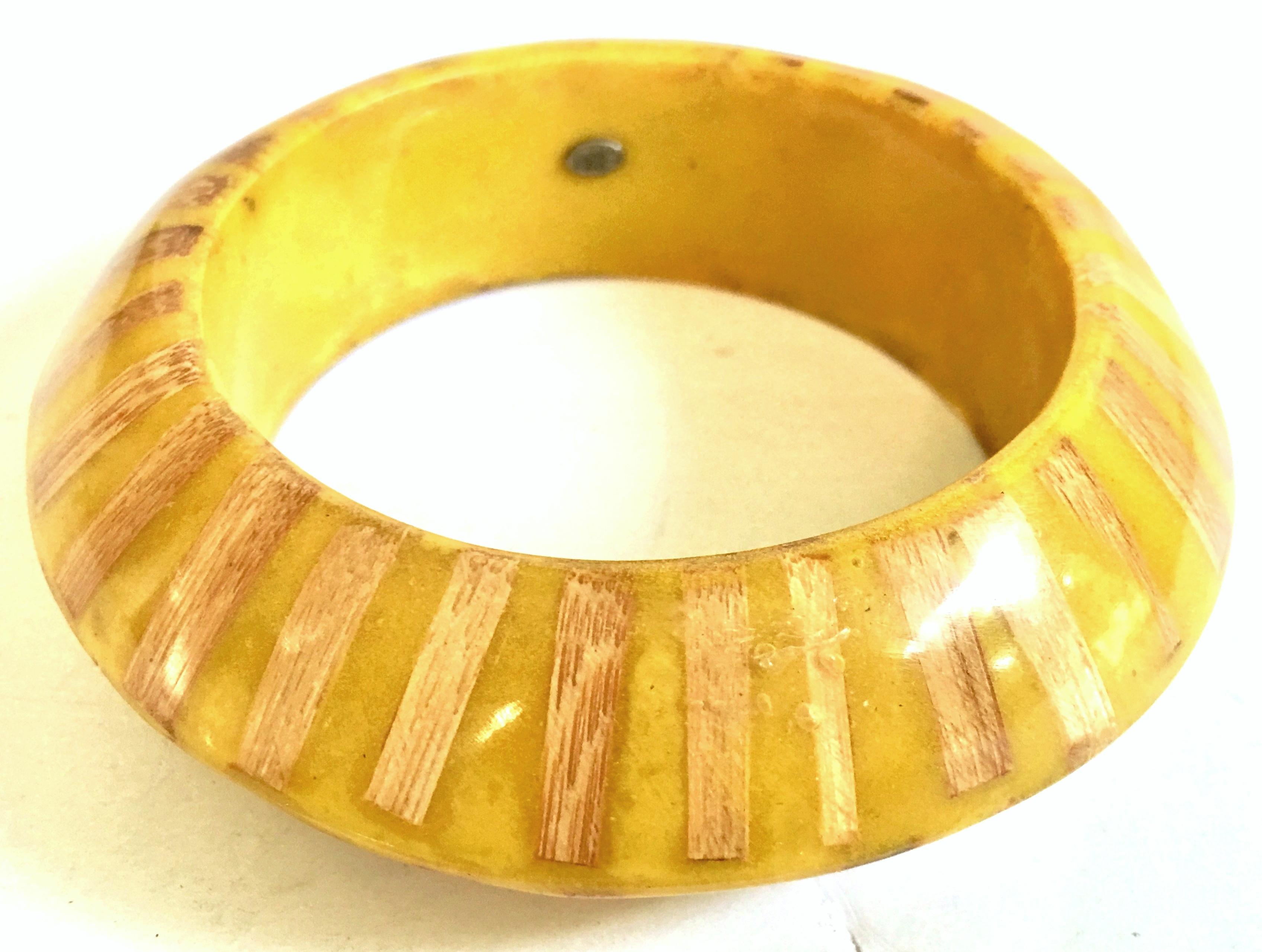 80'S KJL Cased Lucite & Bamboo Inlay Bangle Bracelet By, Kenneth J. Lane In Good Condition In West Palm Beach, FL