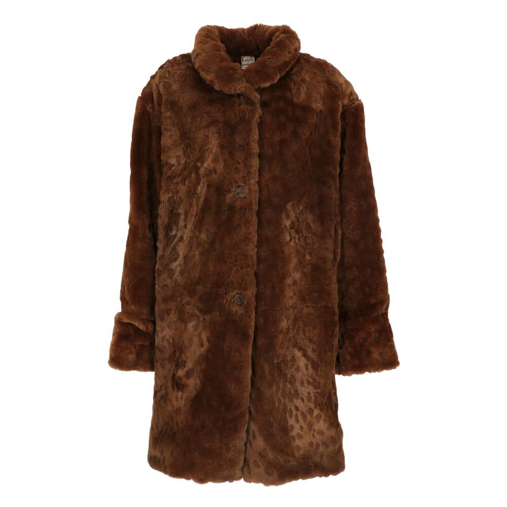 KRIZIA POI... cappotto in pelliccia sintetica. Colletto classico e chiusura frontale con bottoni in plastica Wood. Due tasche verticali a filetto. Completamente foderato. Vestibilità oversize.

Taglia: 42 IT

Misure piatte
Altezza: 103 cm
Busto: 67