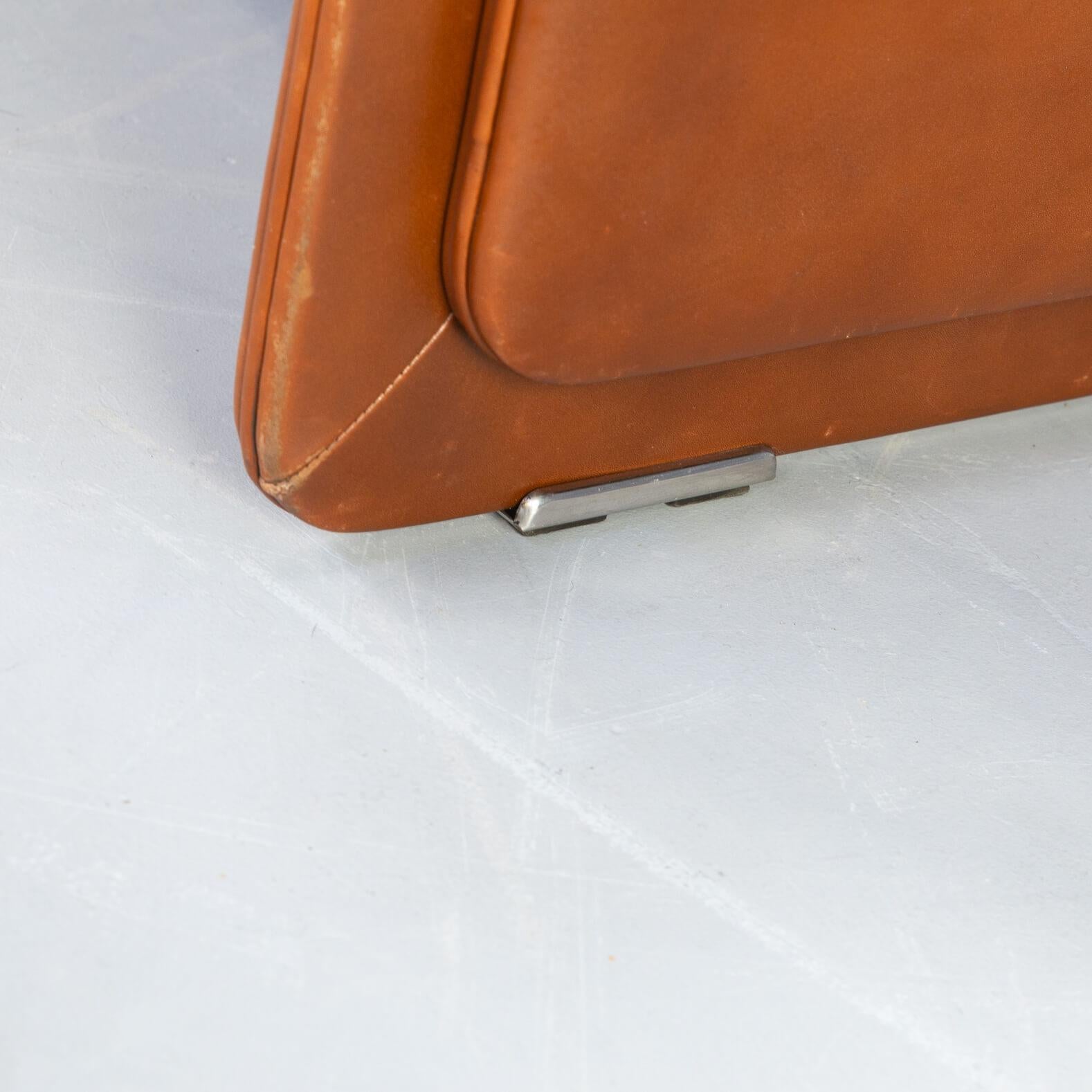 80s Leather and Glass Coffee Table for Poltrona Frau For Sale 3