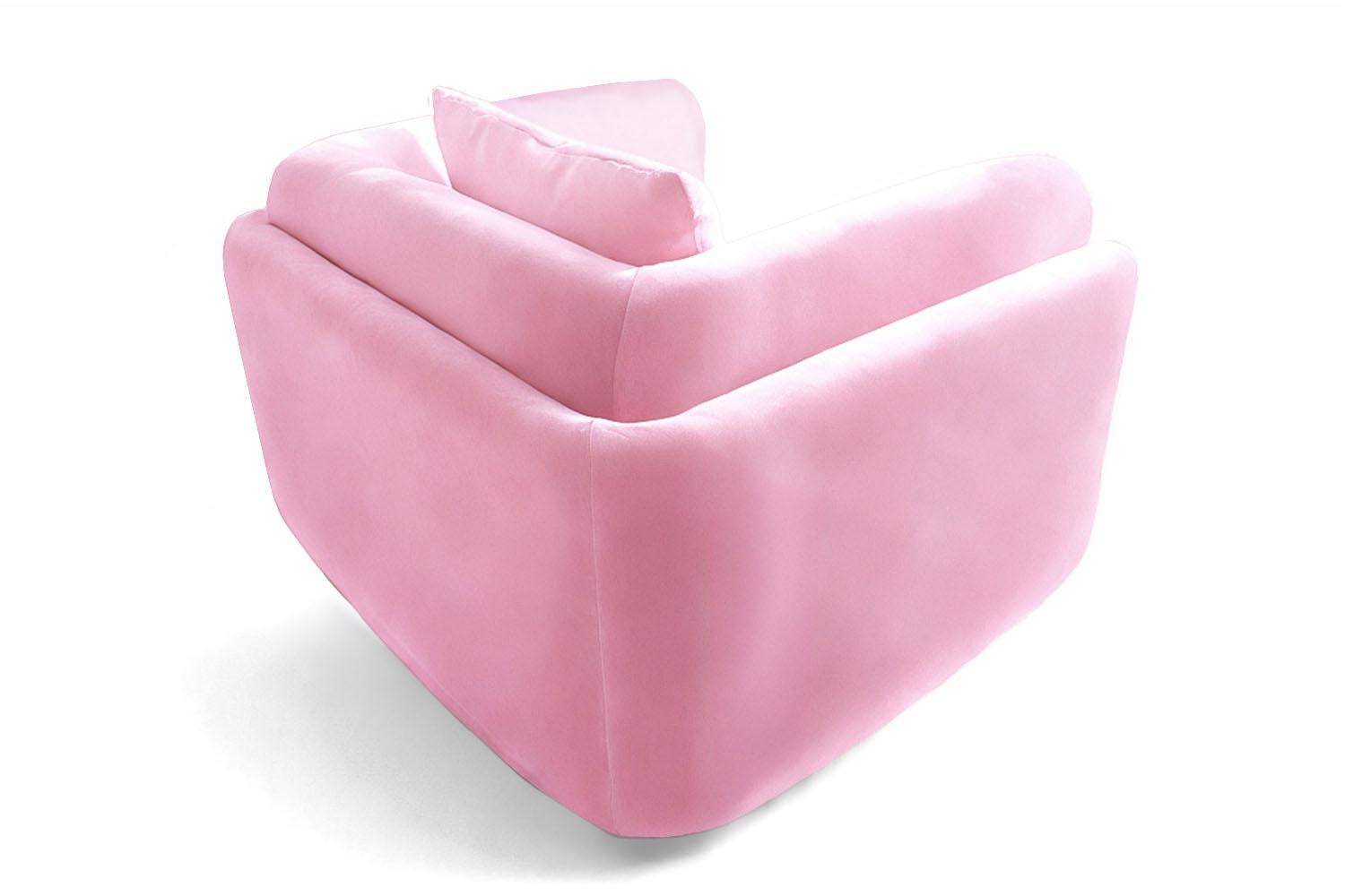 Organico moderno Sedia Club Moderna anni '80 in velluto rosa Desafío in vendita