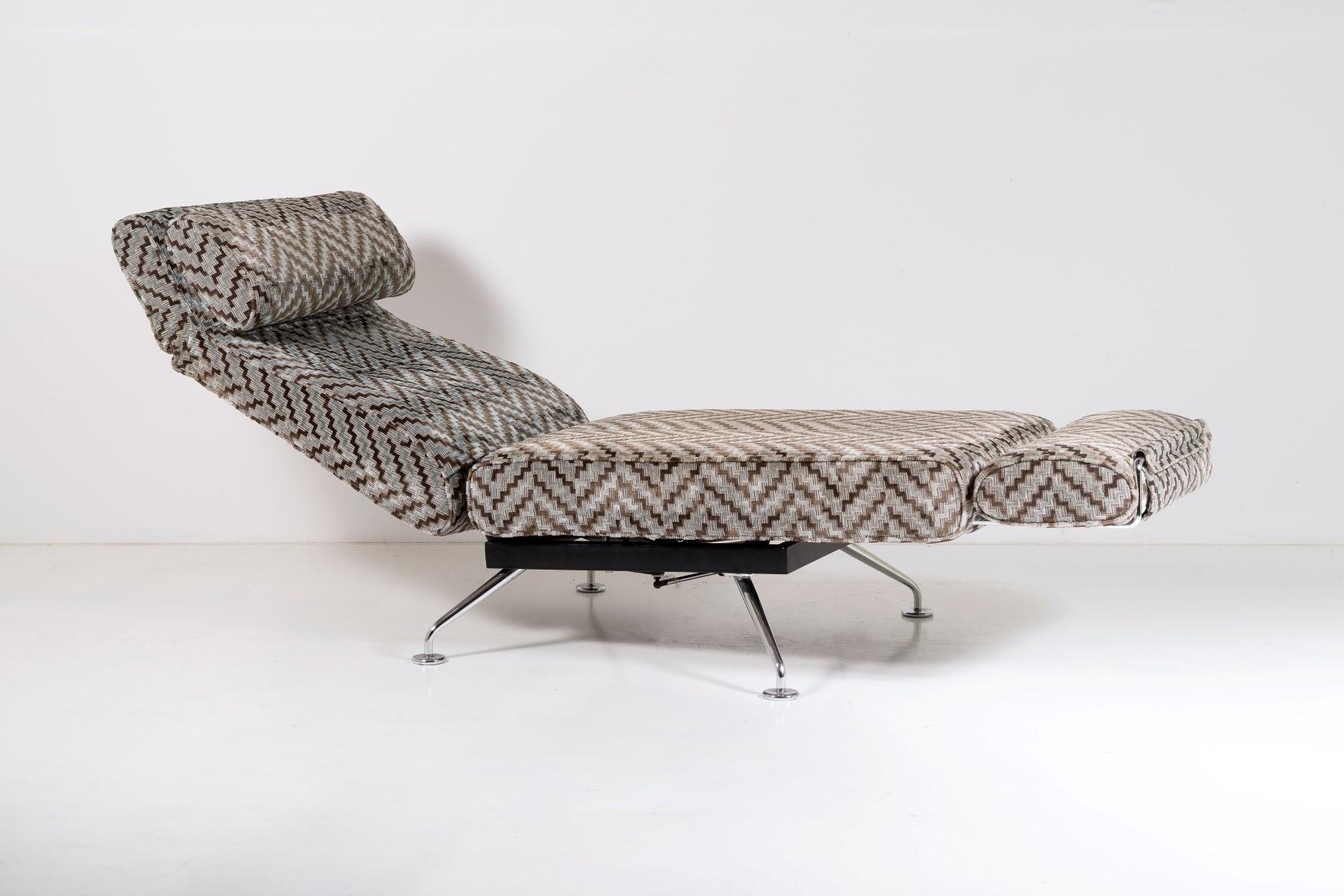 A lovely high quality 1980s Chaise Longue day bed recliner chair is a stone chevron fabric.  Believed to have been purchased from Harrods London in the early 1980s, the recliner adjusts to several positions, can be used as a chair or a full chaise