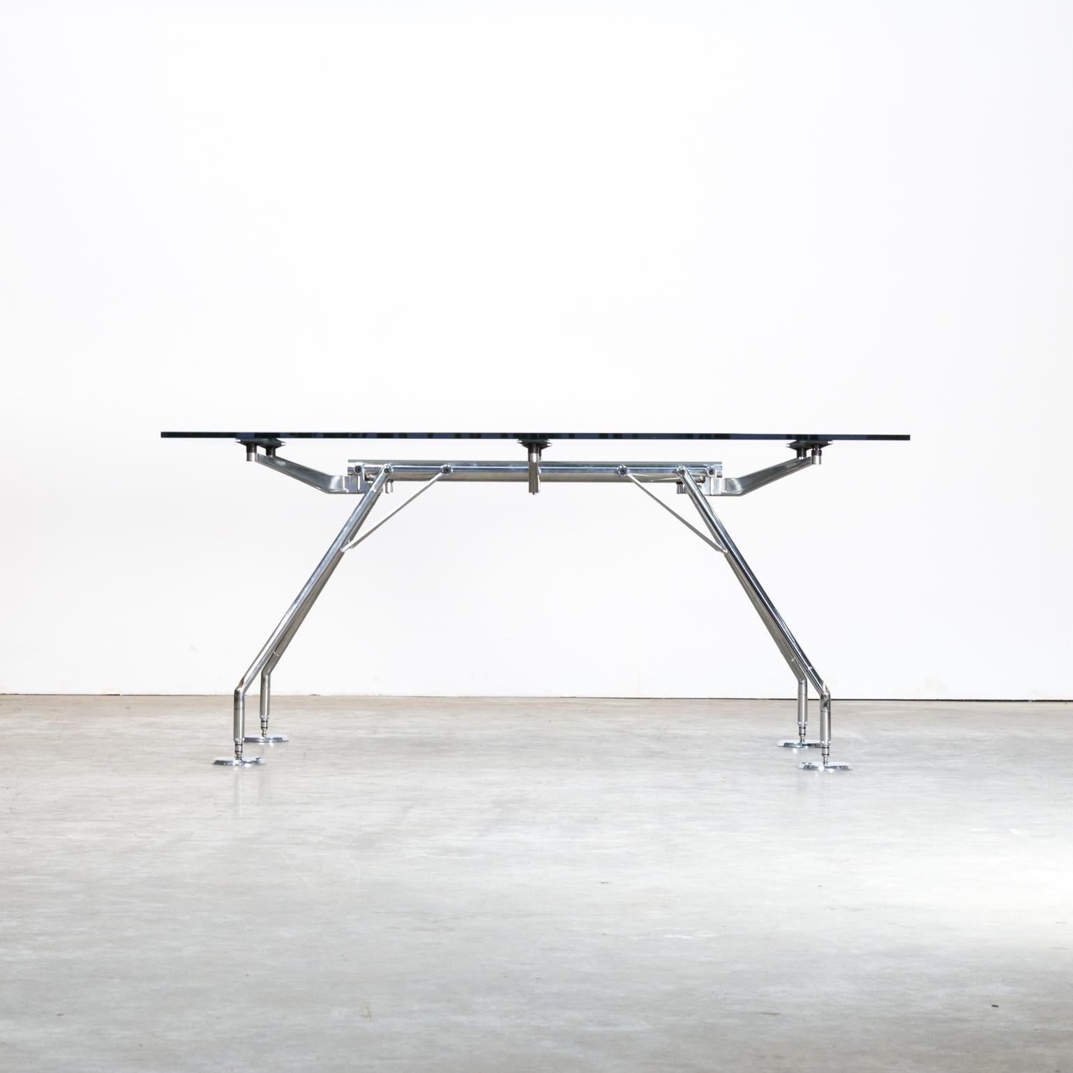 1980s Norman Foster ‘Nomos’ Dining Table for Tecno In Good Condition For Sale In Amstelveen, Noord