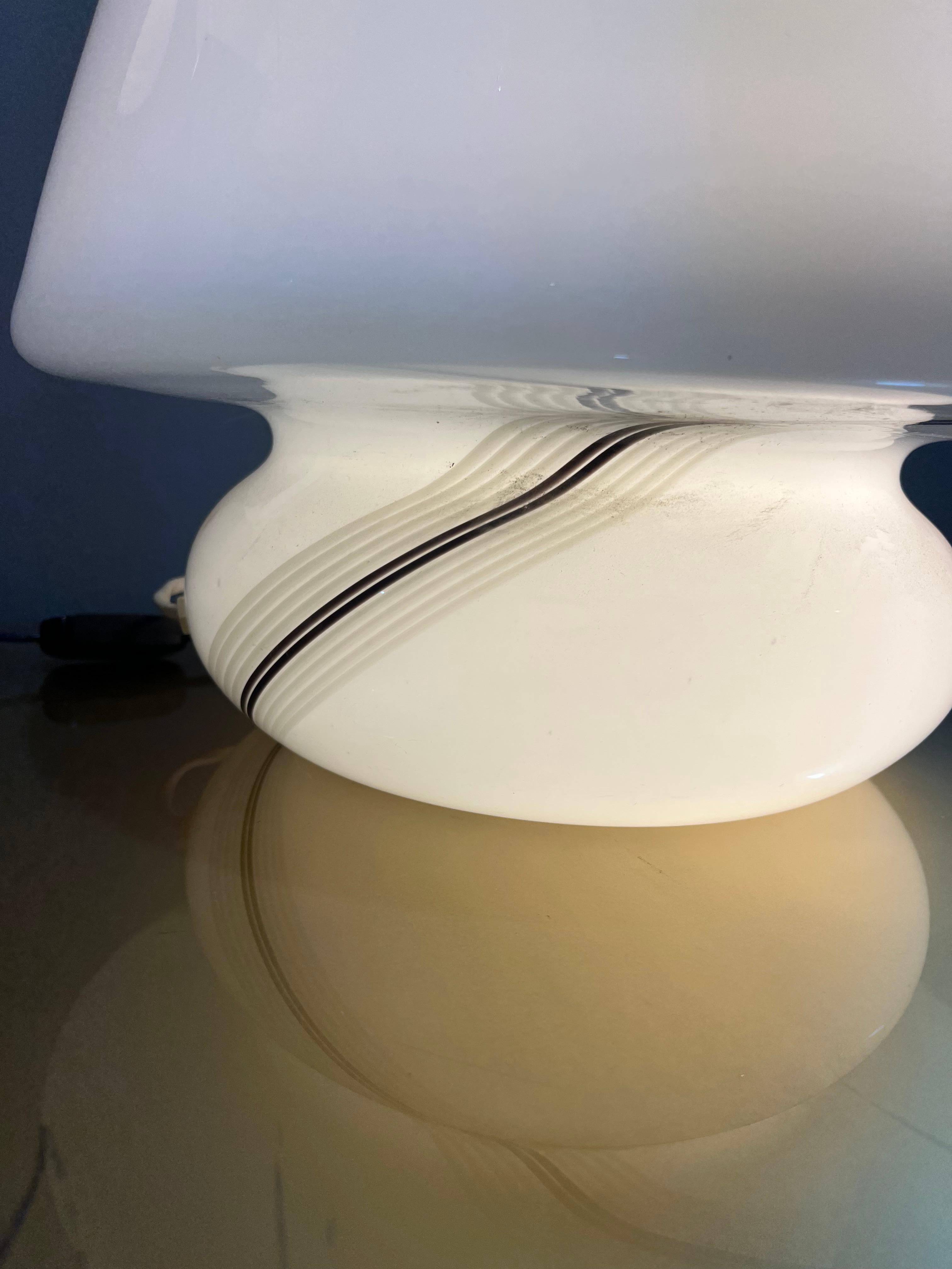 80's opaline murano glass lamp from the master glassmakers of murano For Sale 5