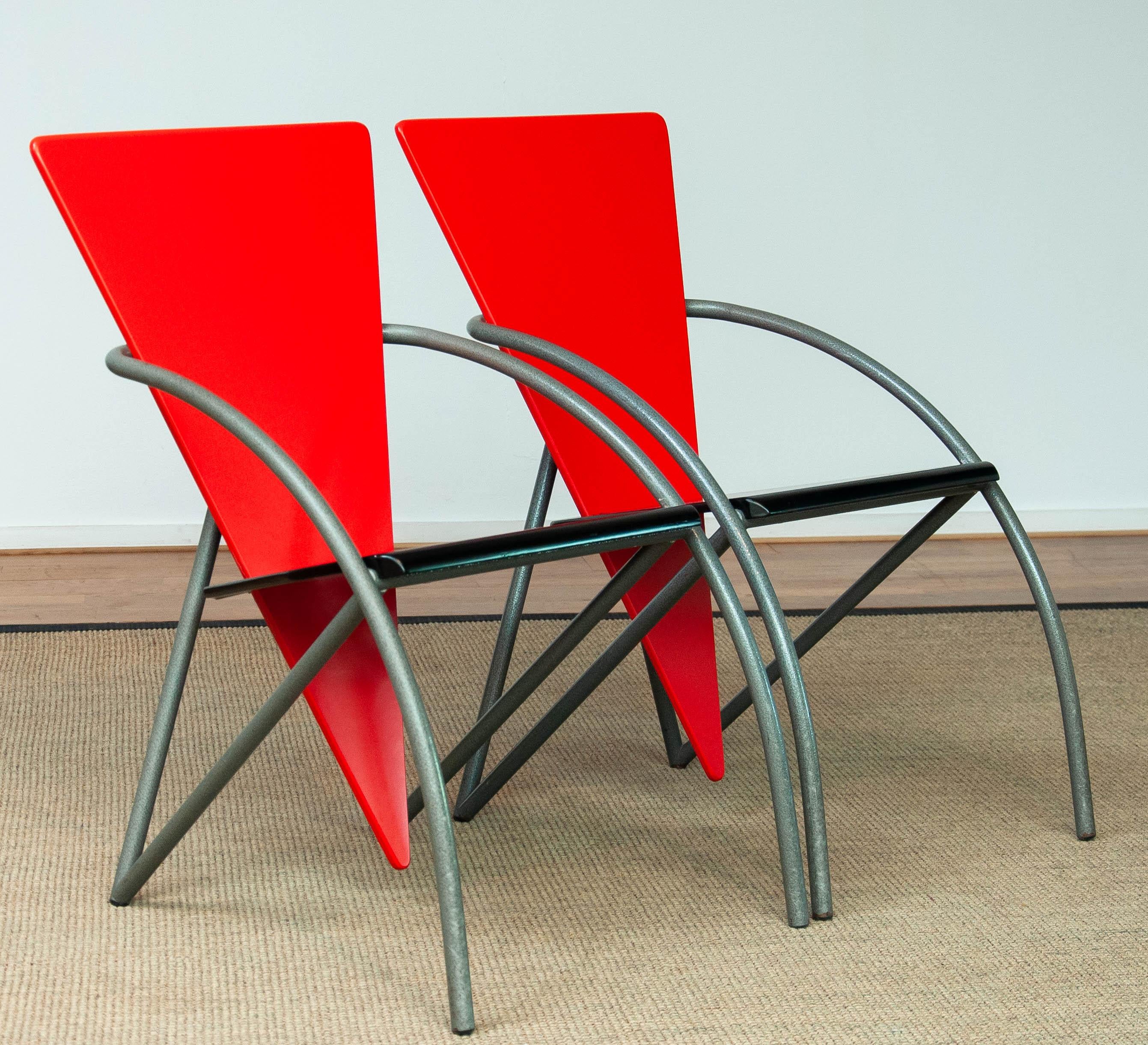 Late 20th Century 80's Pair Post-Modern Dining Office Chairs in Red and Black by Klaus Wettergren For Sale