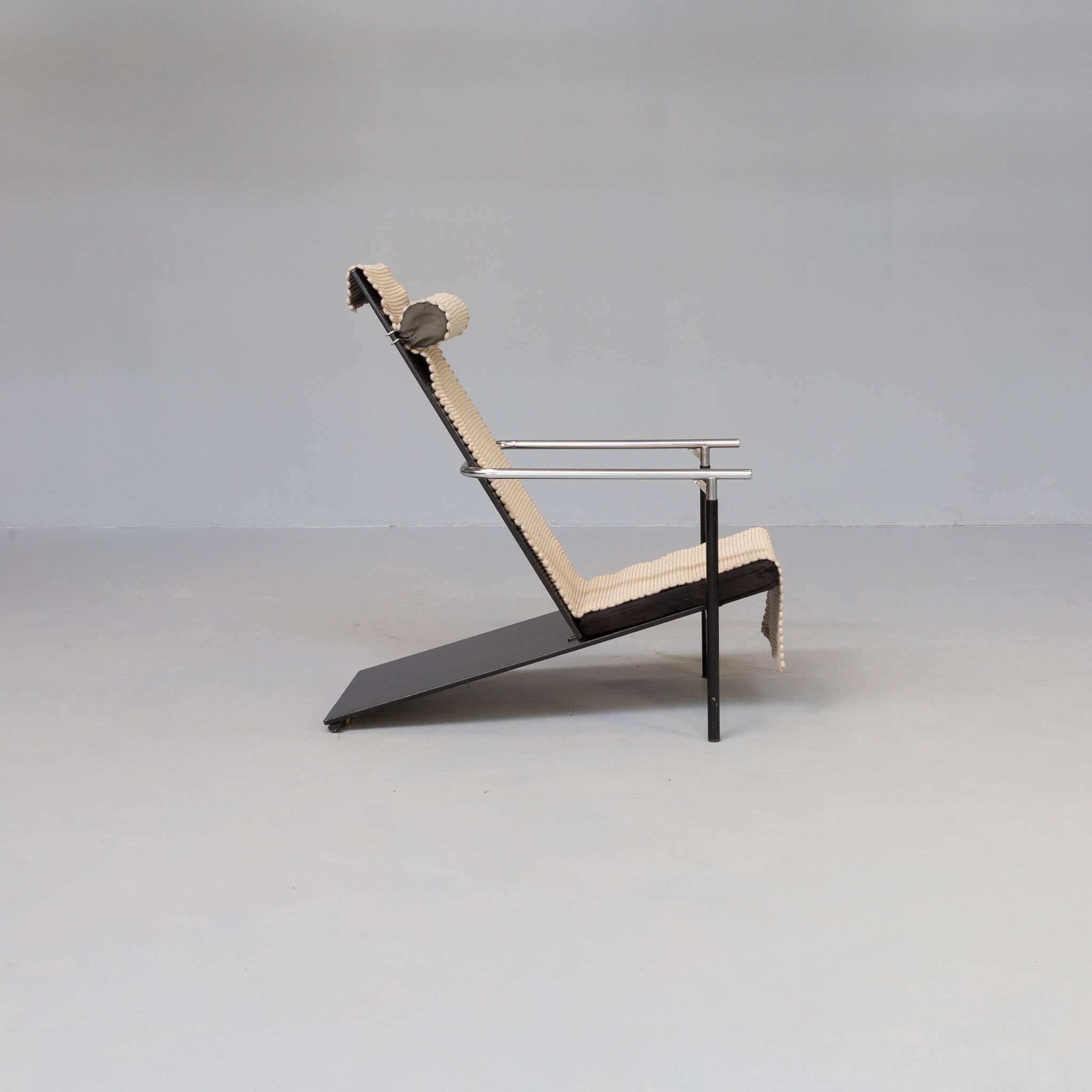 Post-Modern Pentti Hakala ‘Inna’ Chair for Inno Finland, circa 1980s For Sale