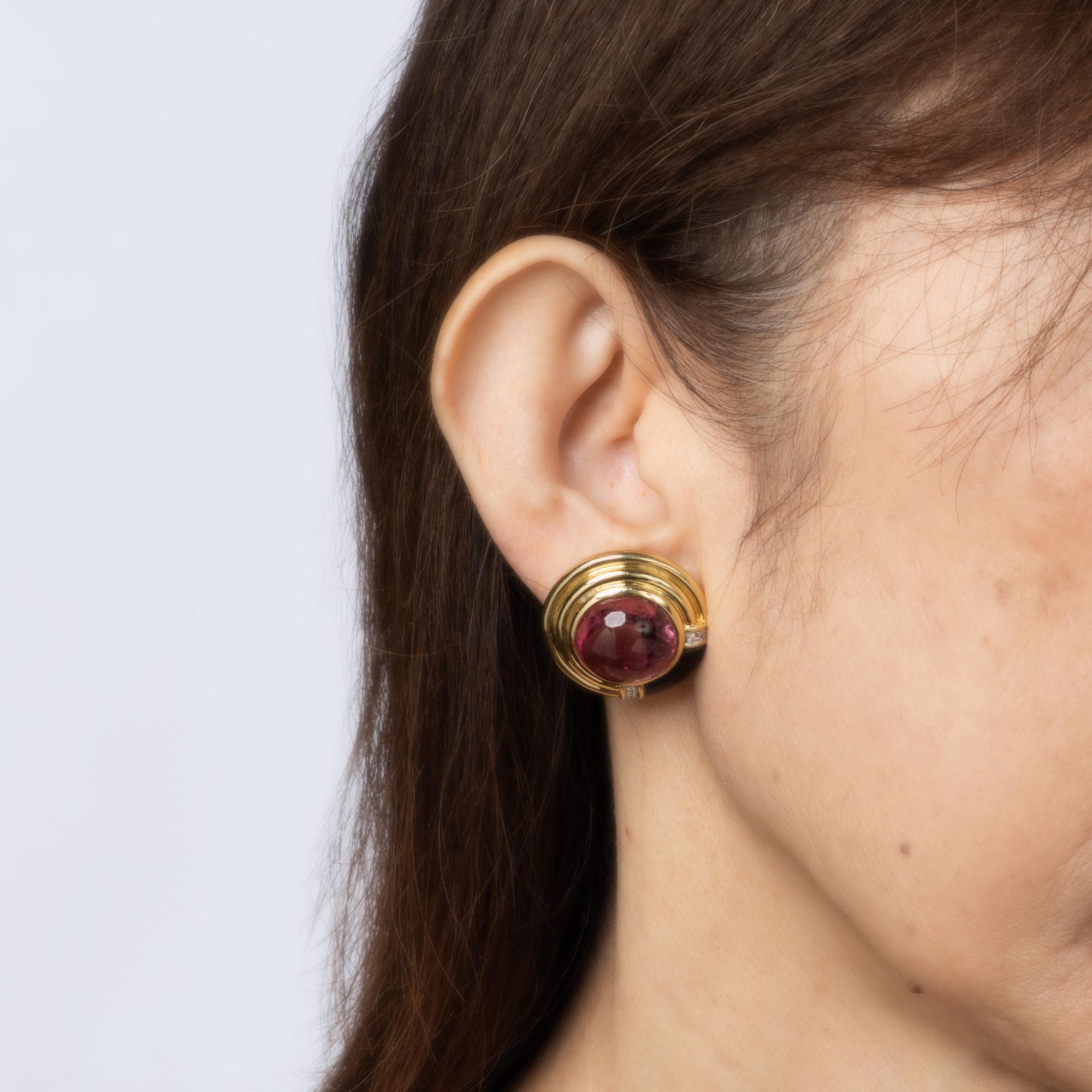 80er Jahre Rosa Turmalin Onyx Diamant-Ohrringe Vintage 18k Gold Runder feiner Schmuck (Moderne) im Angebot