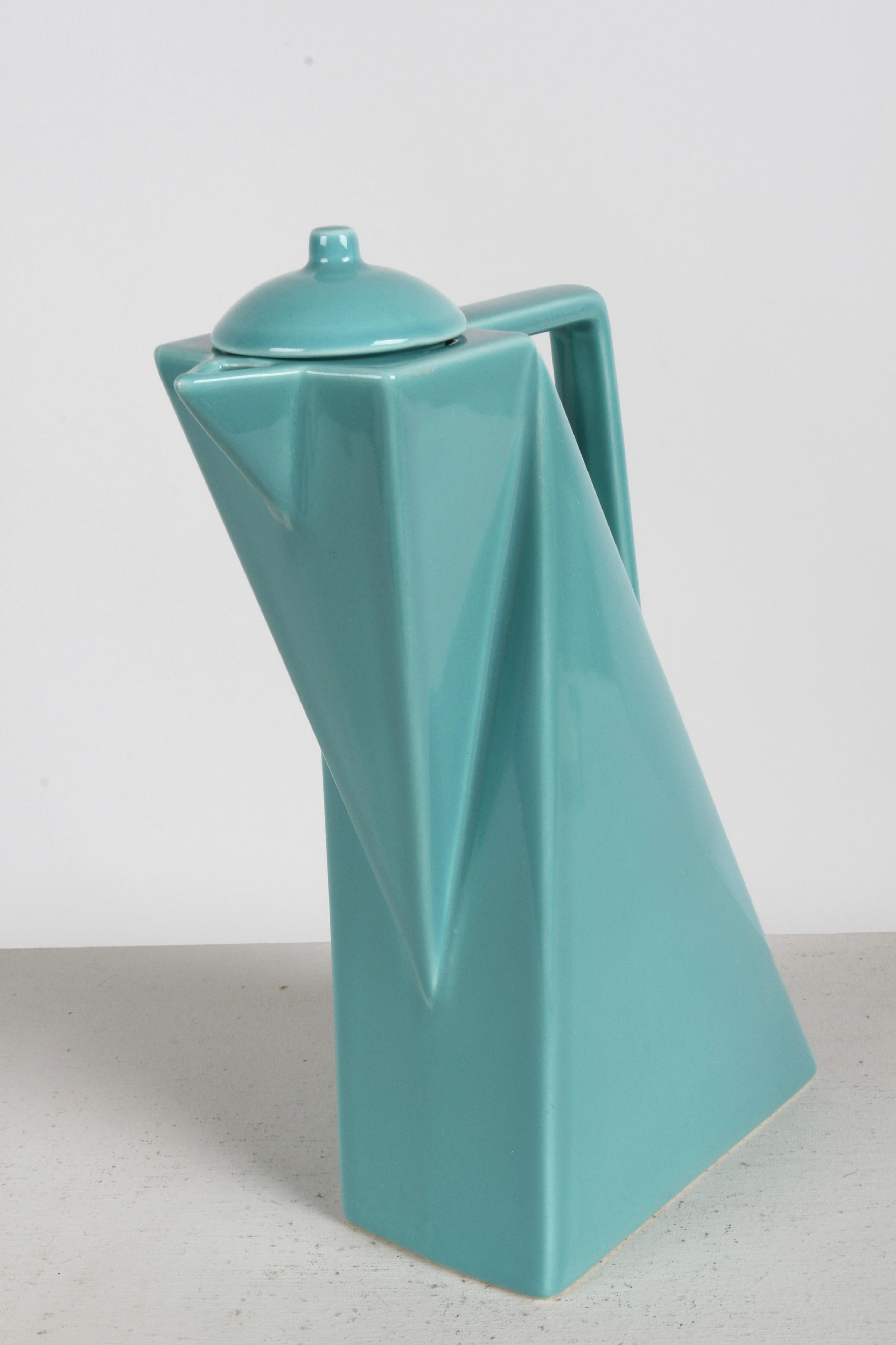 Postmoderner Teal-Couchtisch im Art-déco-Stil von Pierre Casenove für Studio Salins, 80er Jahre (Keramik) im Angebot