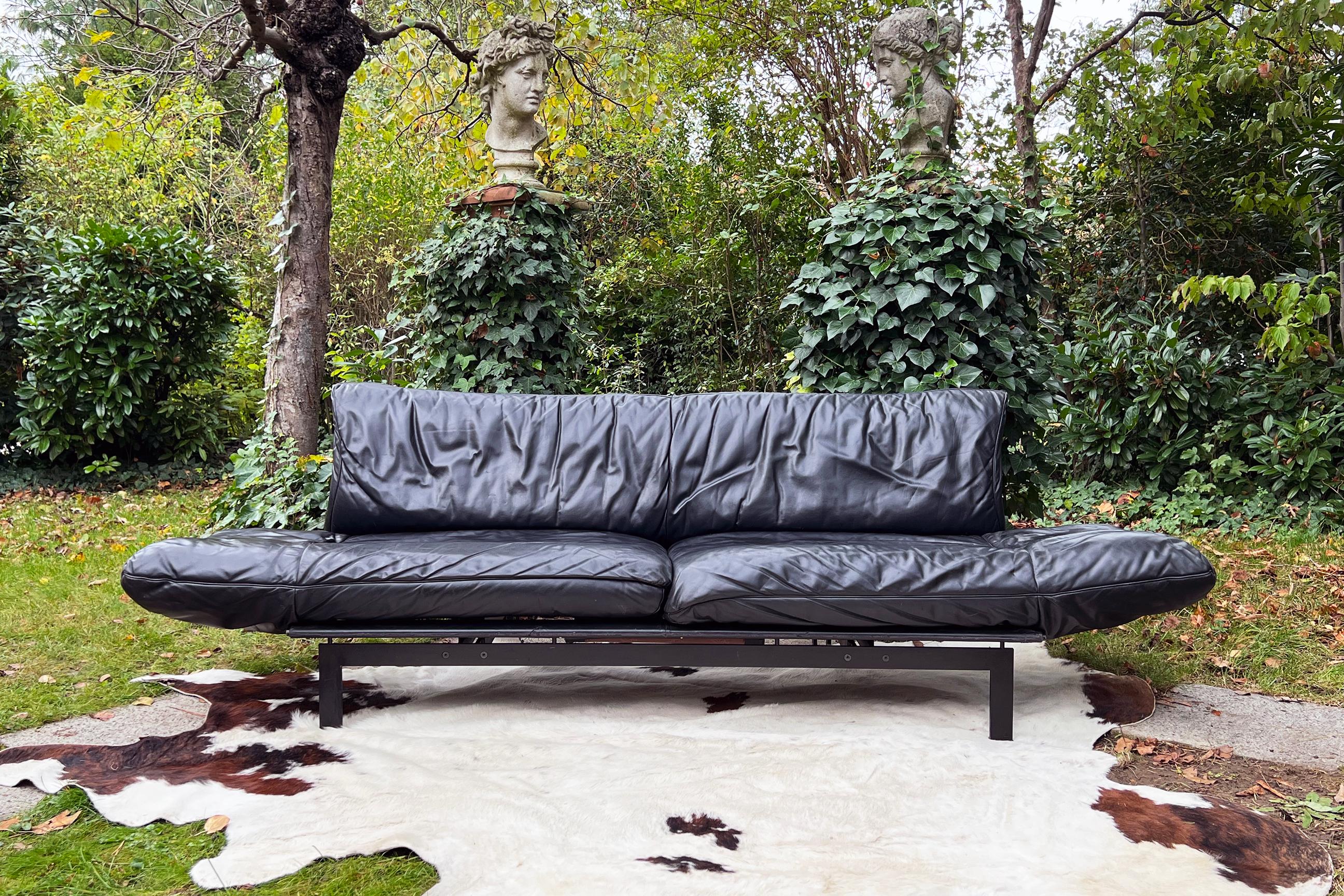 80s Postmodern Convertible Black Leather Designer Frigg De Sede 140 Sofa DeSede  For Sale 2