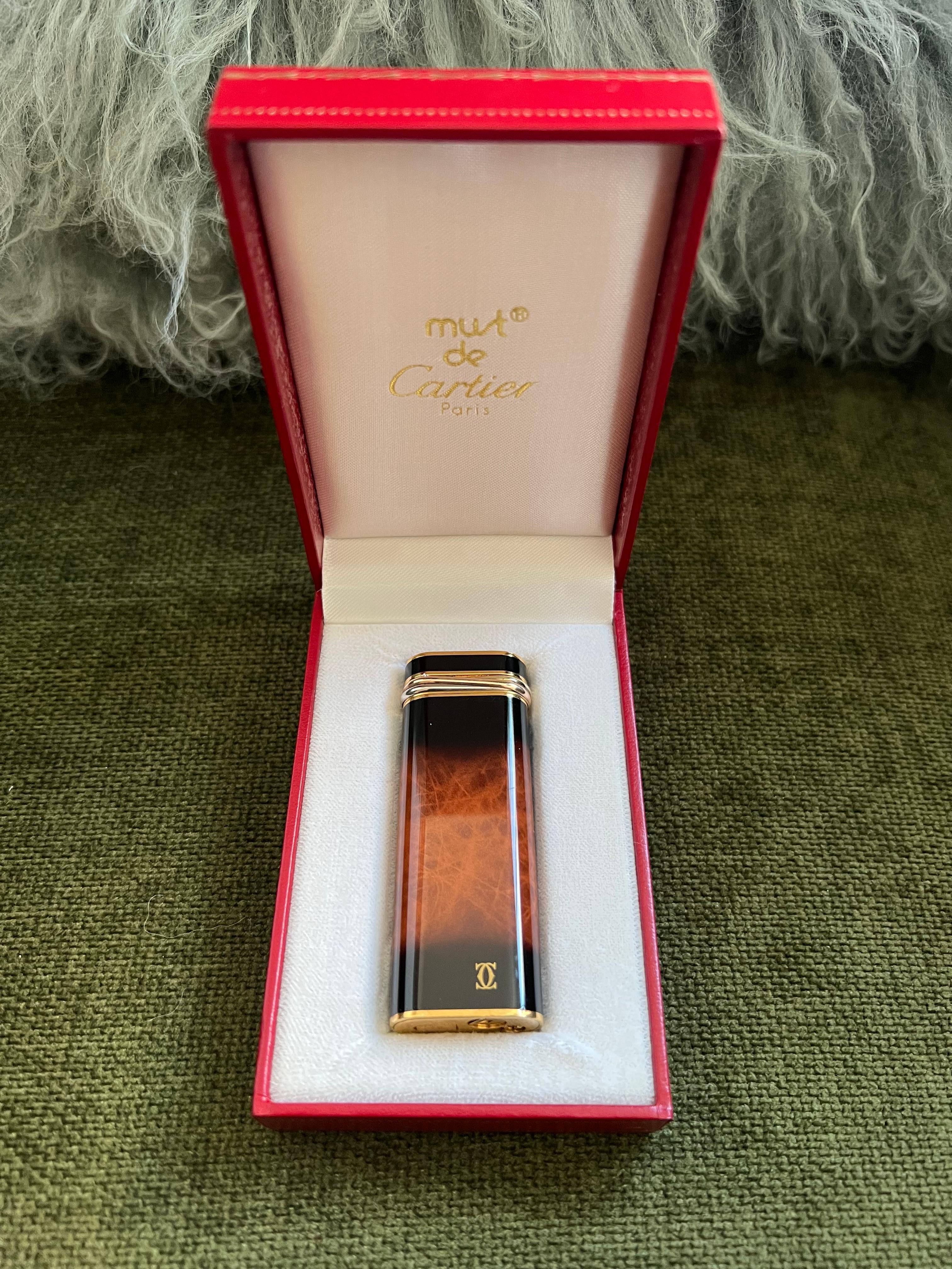 Cartier Circa 80s Vintage “Trinity” Brown Flame Lacquer 18k Gold Plated Lighter For Sale 8