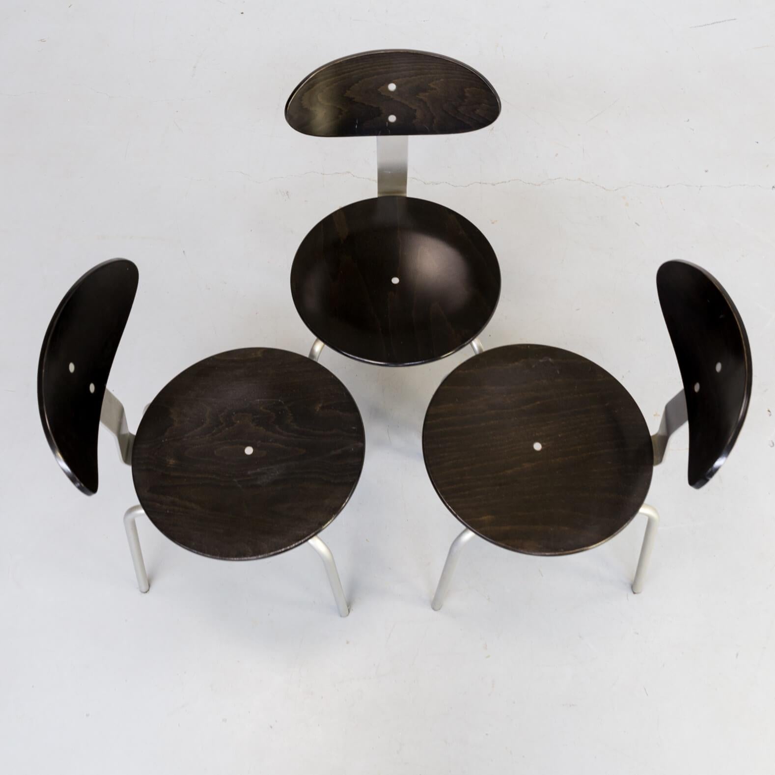 1980s Round Italian Dining Chair Set of 3 For Sale 3