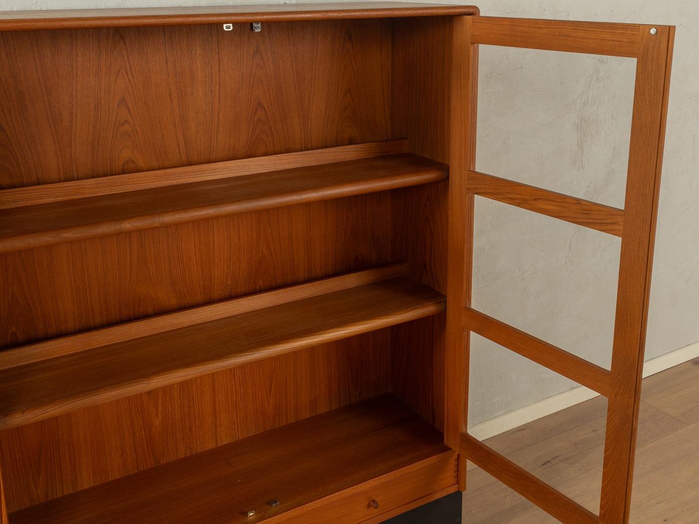 Late 20th Century 80s Showcase in Danish Design For Sale