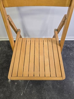 Sedia Foldes anni '80 in legno massiccio