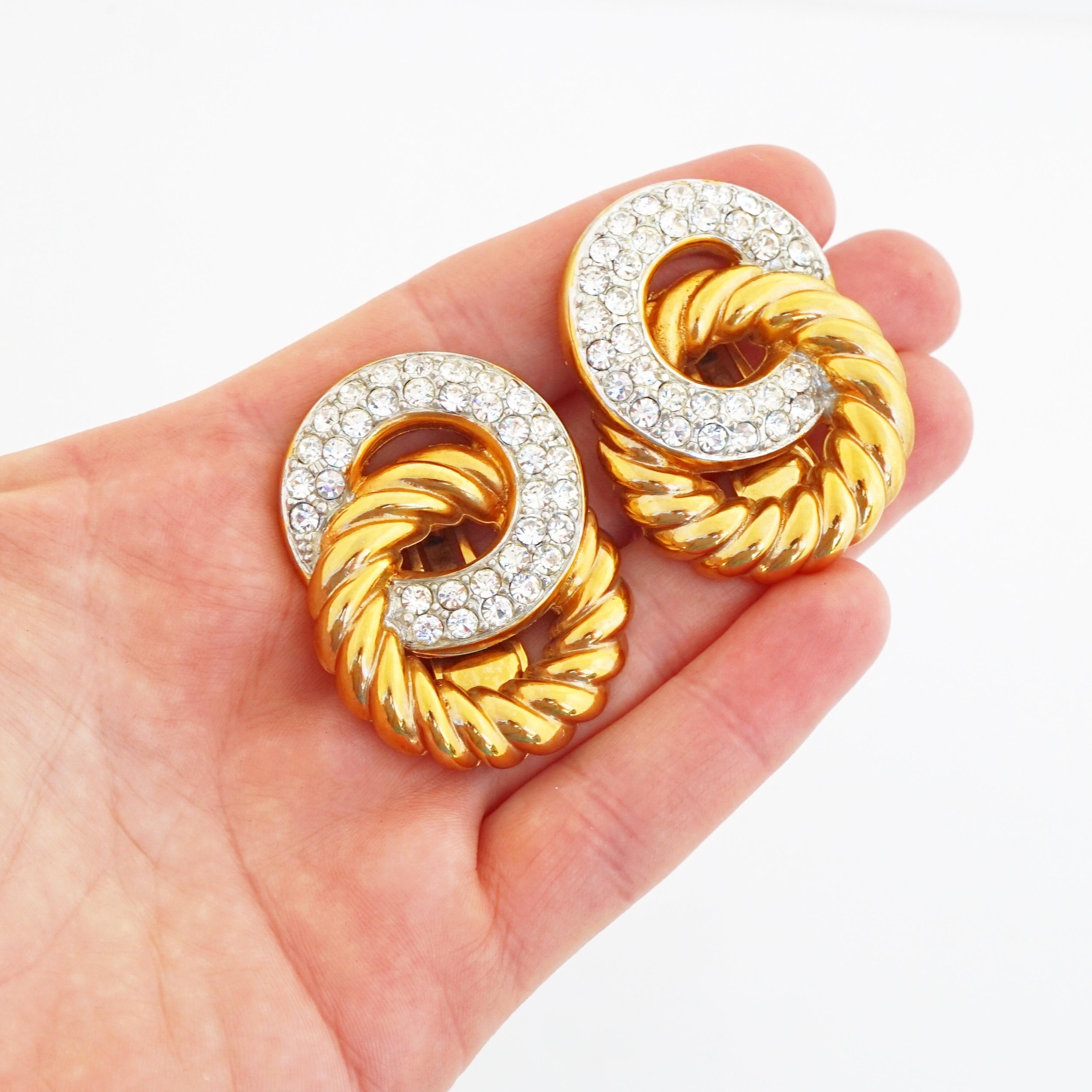 80s Two Tone Interlocking Circles Earrings With Crystal Pavé By Les Bernard In Good Condition For Sale In McKinney, TX