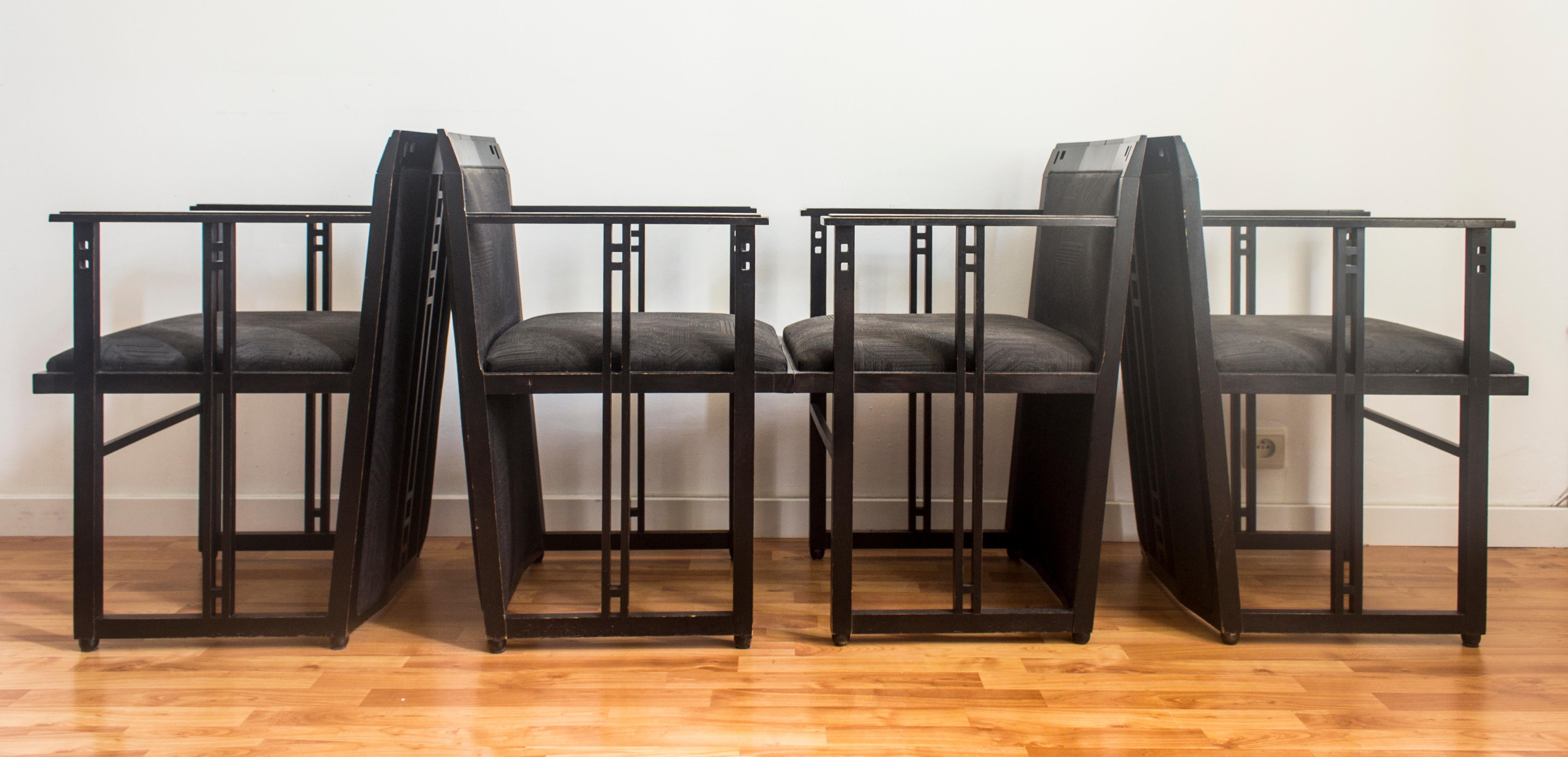 1980s Umberto Asnago 'Galaxy' Chairs for Giorgetti In Good Condition For Sale In Schaerbeek, BE