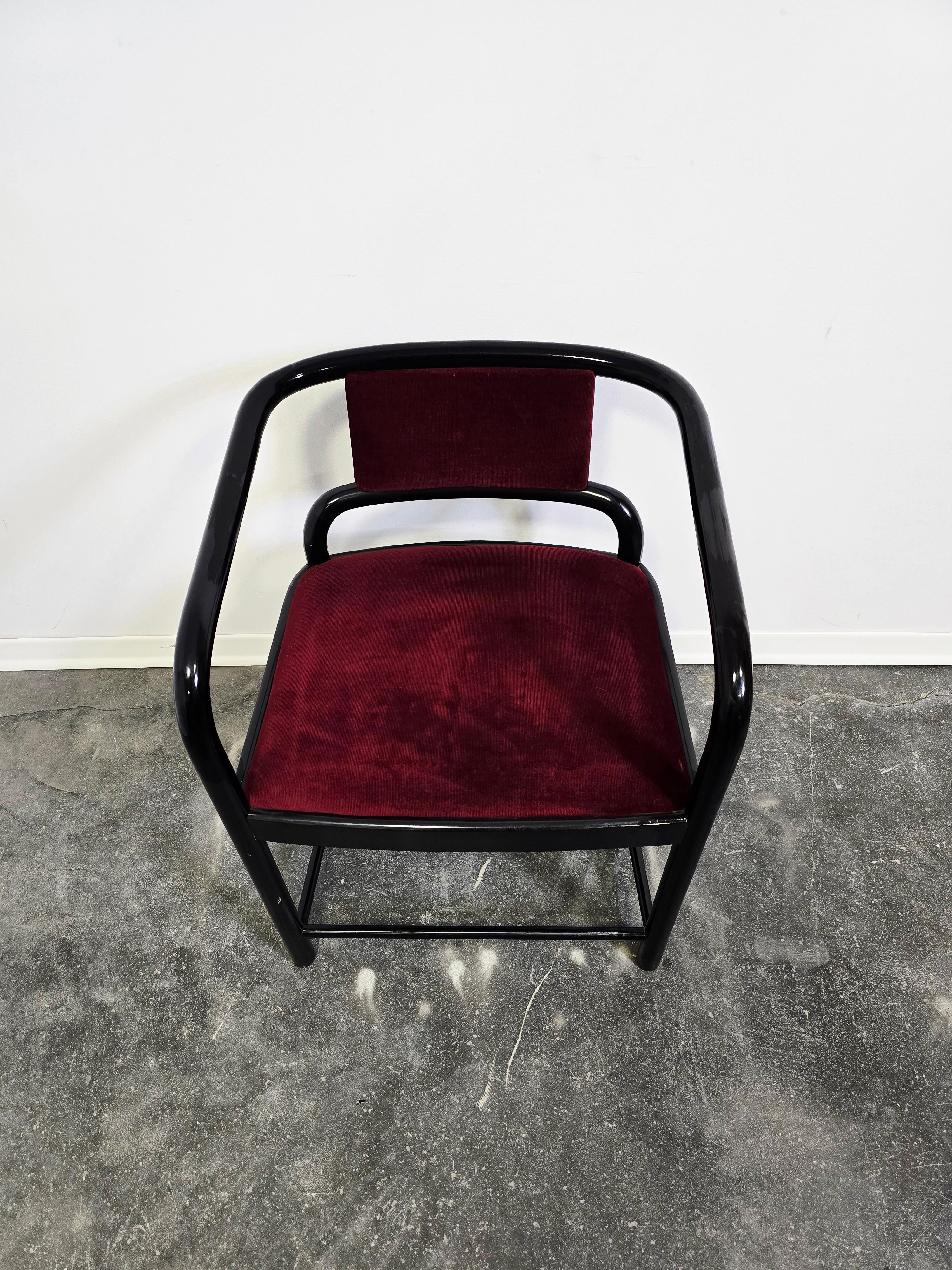 Sillón de terciopelo años 80 en venta 5