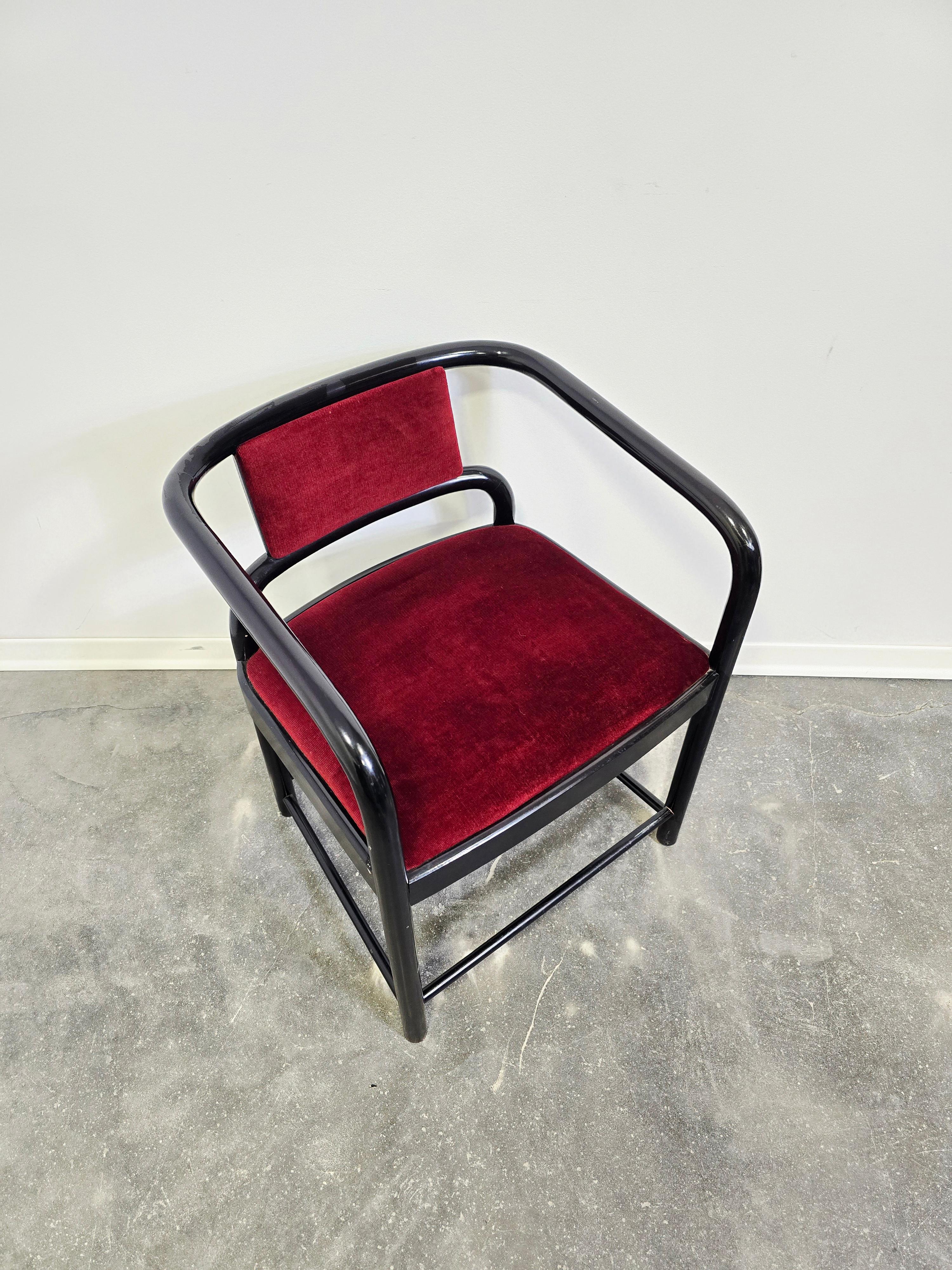 Sillón de terciopelo años 80 Italiano en venta