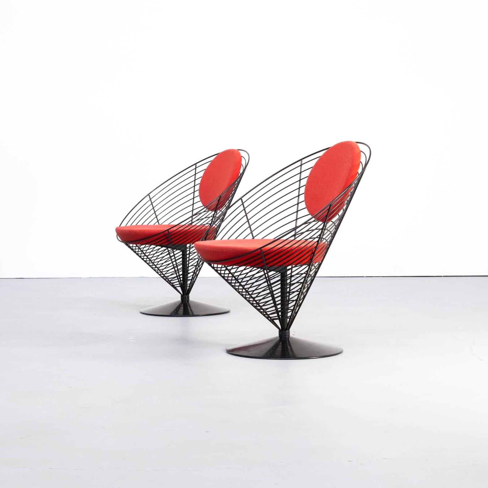 Mid-Century Modern 1980s Verner Panton Cone Chair for Fritz Hansen, Set of 2 For Sale