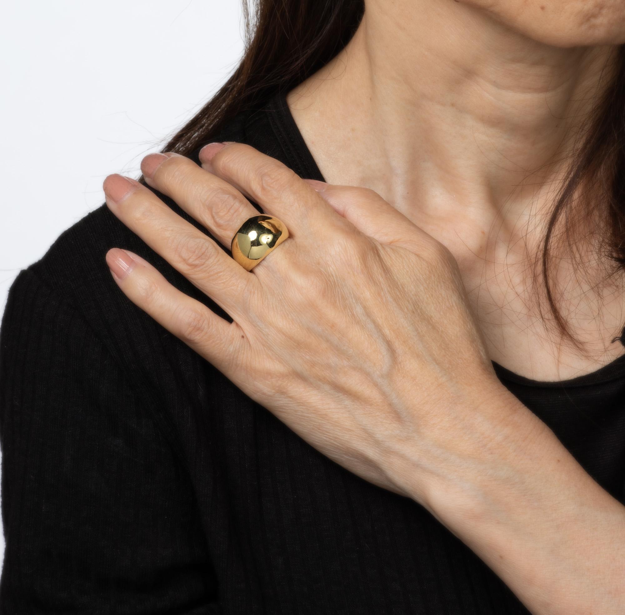 Women's 80s Vintage Cellino Dome Ring Sz 6 18k Yellow Gold Fine Italian Jewelry For Sale