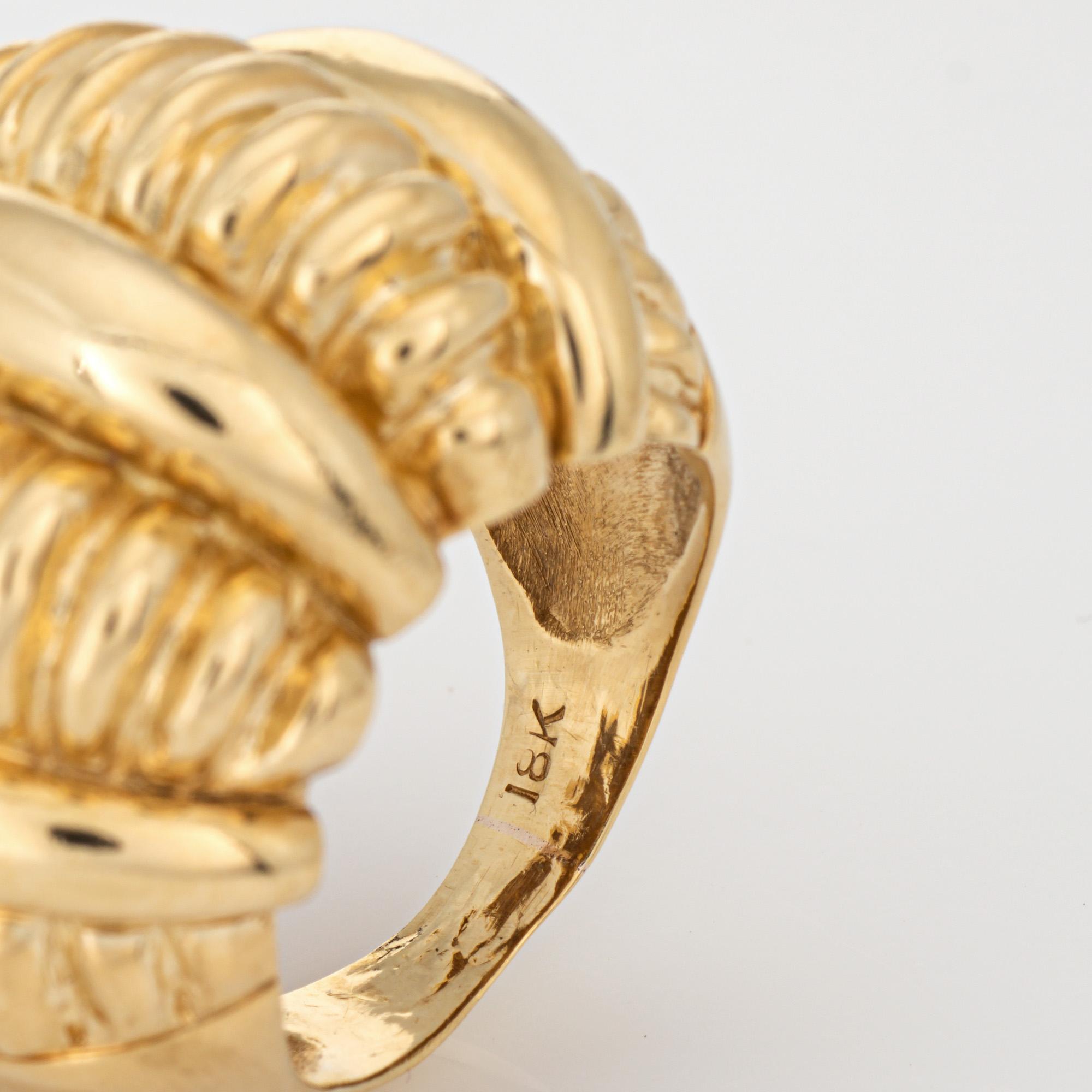 Anello a cupola vintage anni '80 scolpito in oro giallo 18k a fascia larga sz 7 Estate Jewelry in vendita 2