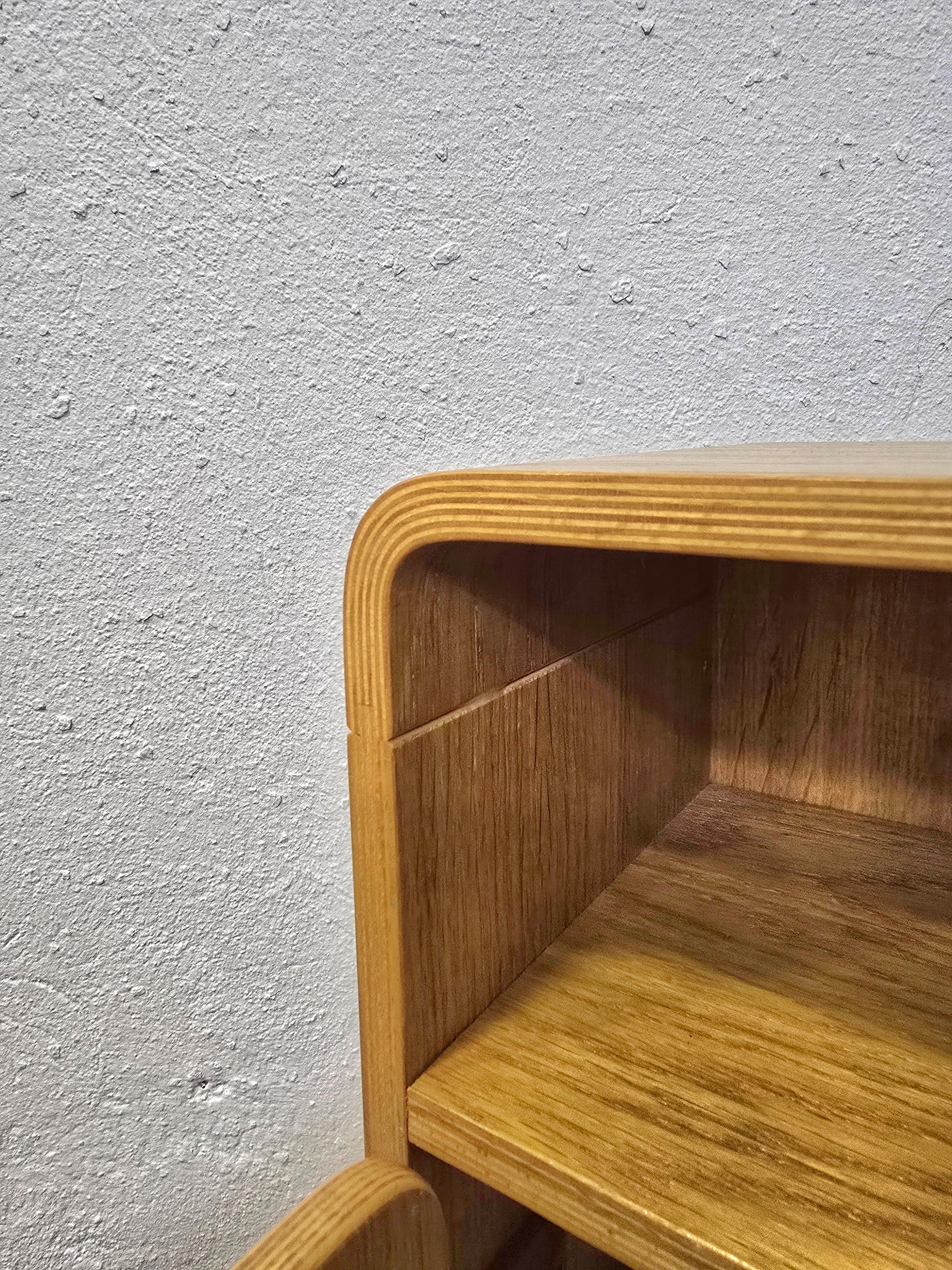 80er Jahre Wandschrank (Ende des 20. Jahrhunderts) im Angebot